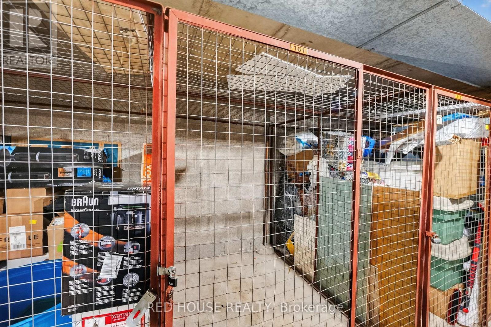 1404 - 75 Queen Street N, Hamilton, ON - Indoor With Storage