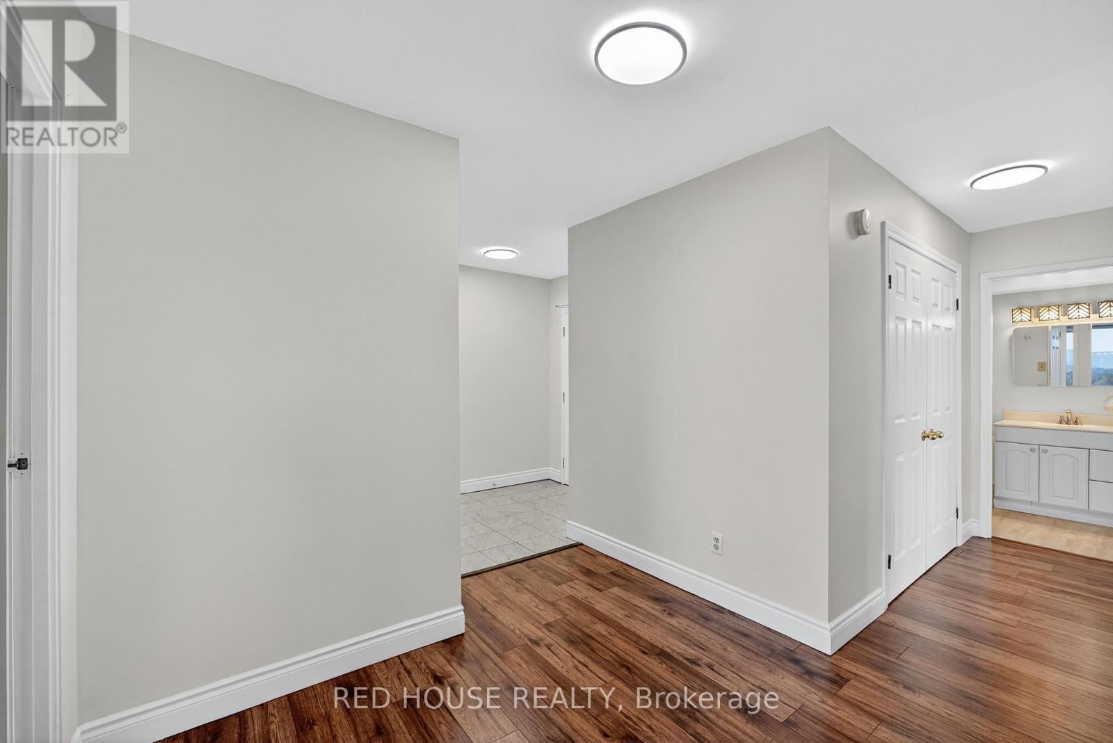 1404 - 75 Queen Street N, Hamilton, ON - Indoor Photo Showing Other Room