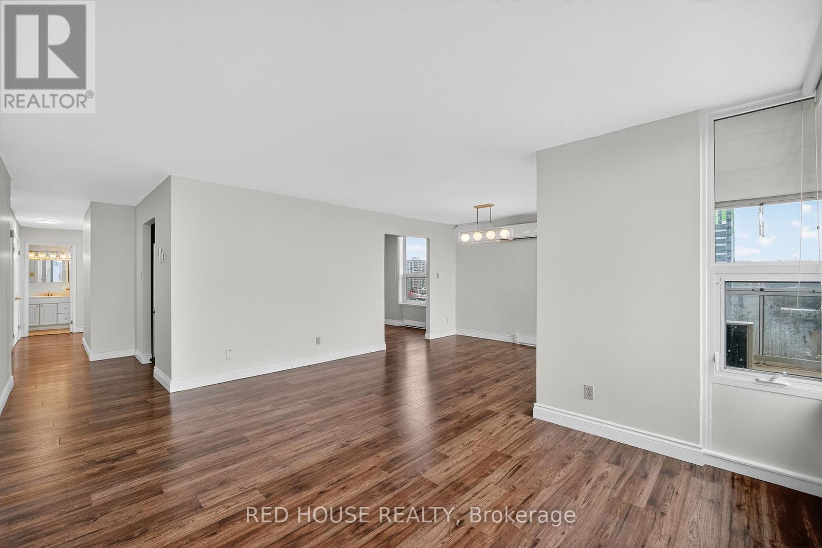 1404 - 75 Queen Street N, Hamilton, ON - Indoor Photo Showing Other Room