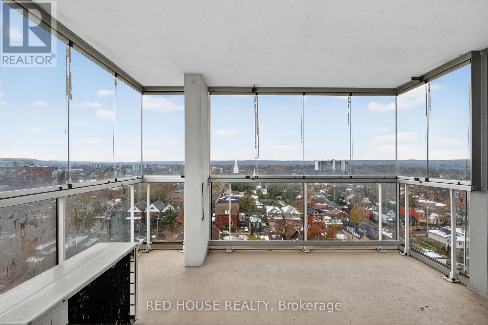 1404 - 75 Queen Street N, Hamilton, ON - Indoor Photo Showing Other Room