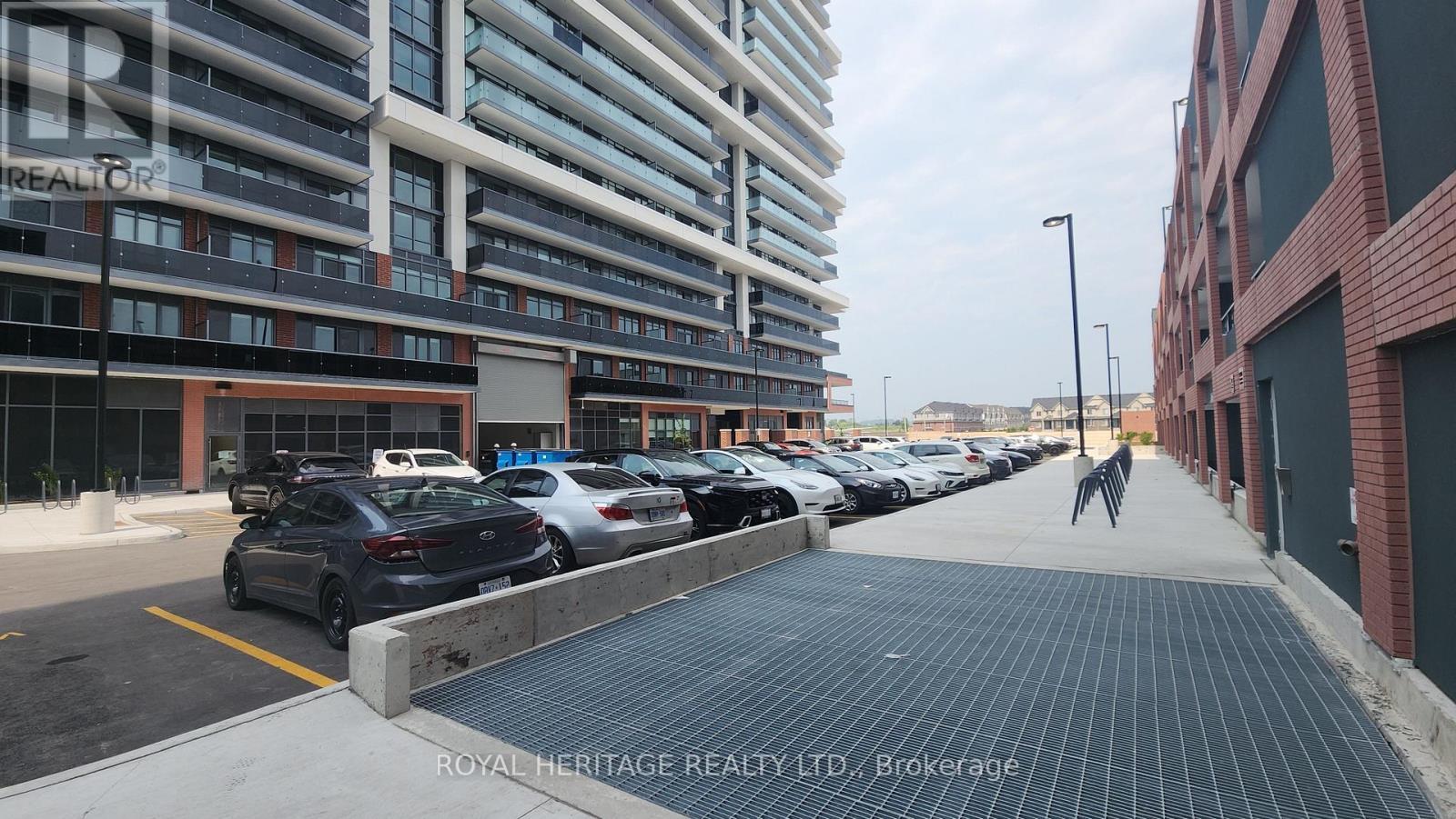 535 - 2545 Simcoe Street N, Oshawa, ON - Outdoor With Balcony