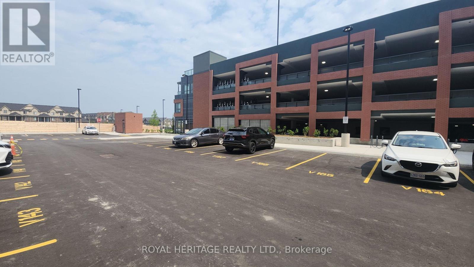 535 - 2545 Simcoe Street N, Oshawa, ON - Outdoor With Balcony