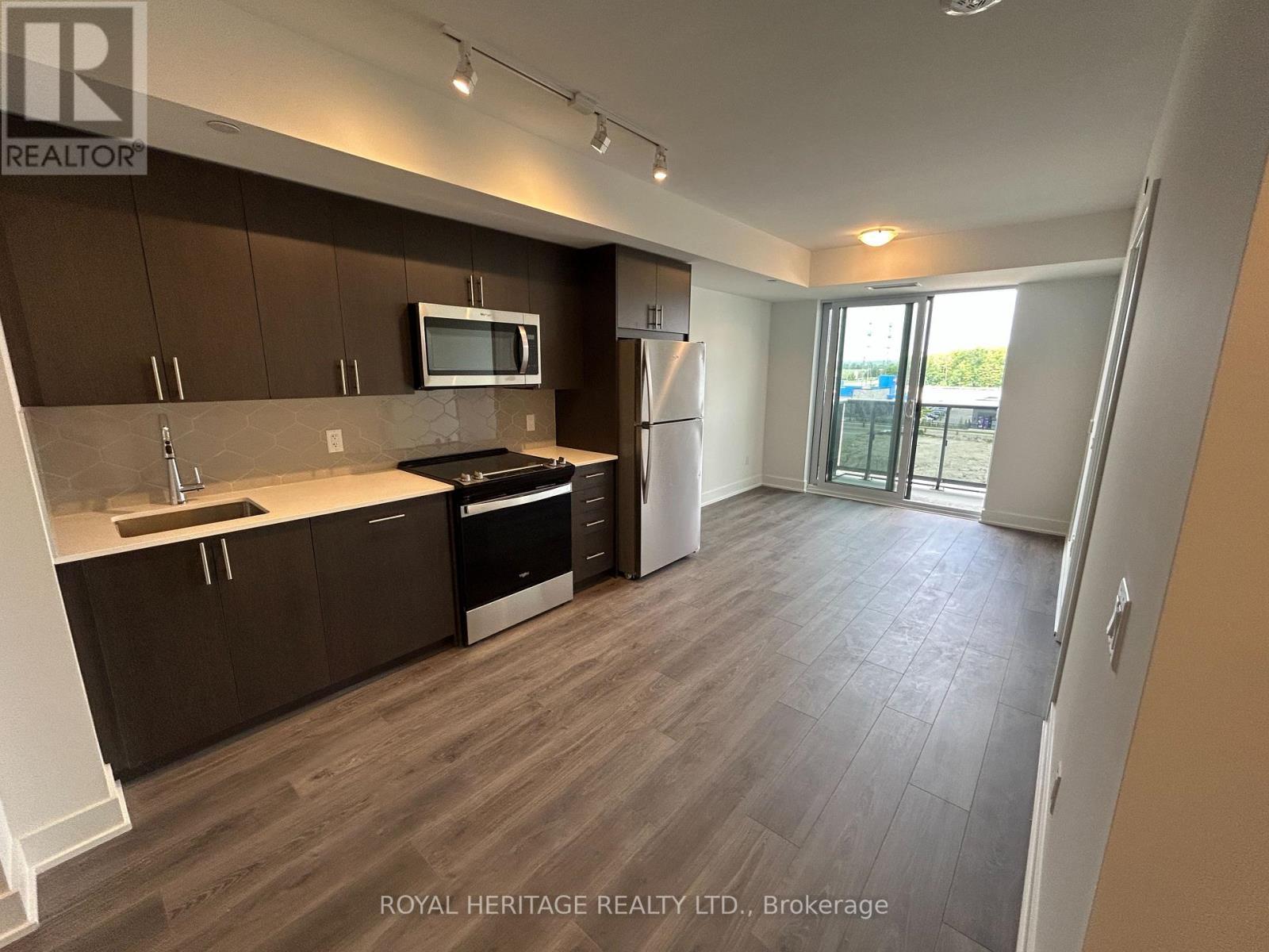535 - 2545 Simcoe Street N, Oshawa, ON - Indoor Photo Showing Kitchen