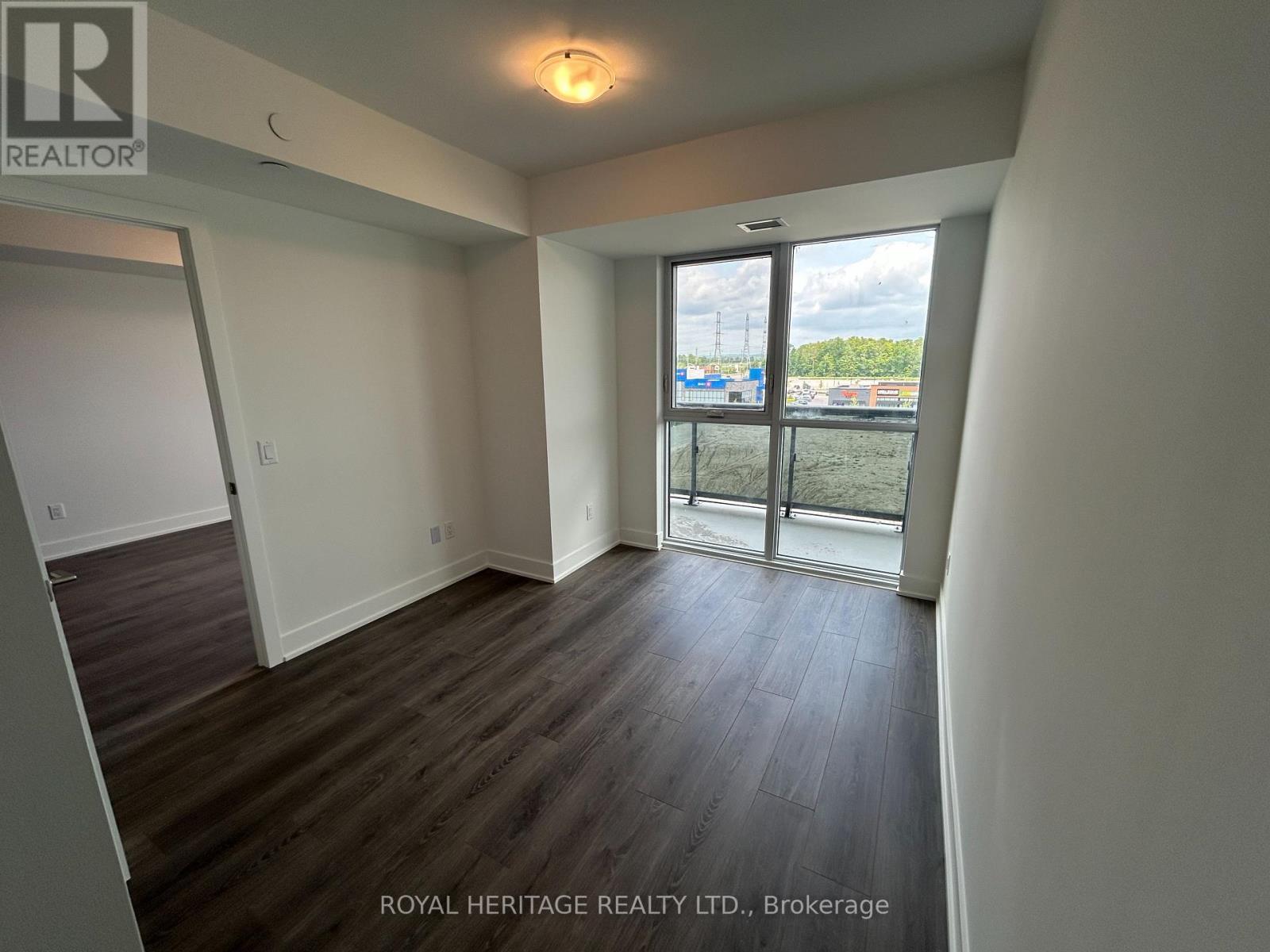 535 - 2545 Simcoe Street N, Oshawa, ON - Indoor Photo Showing Other Room