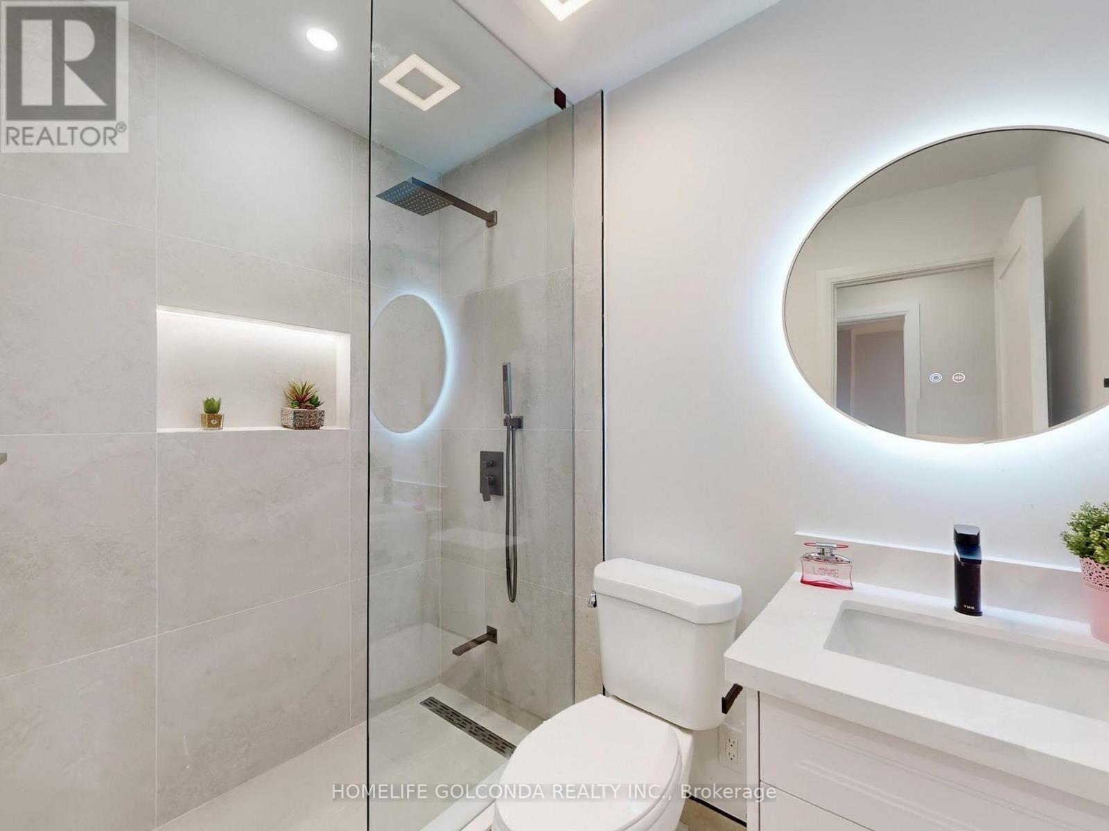 14 Brigadoon Crescent, Toronto, ON - Indoor Photo Showing Bathroom