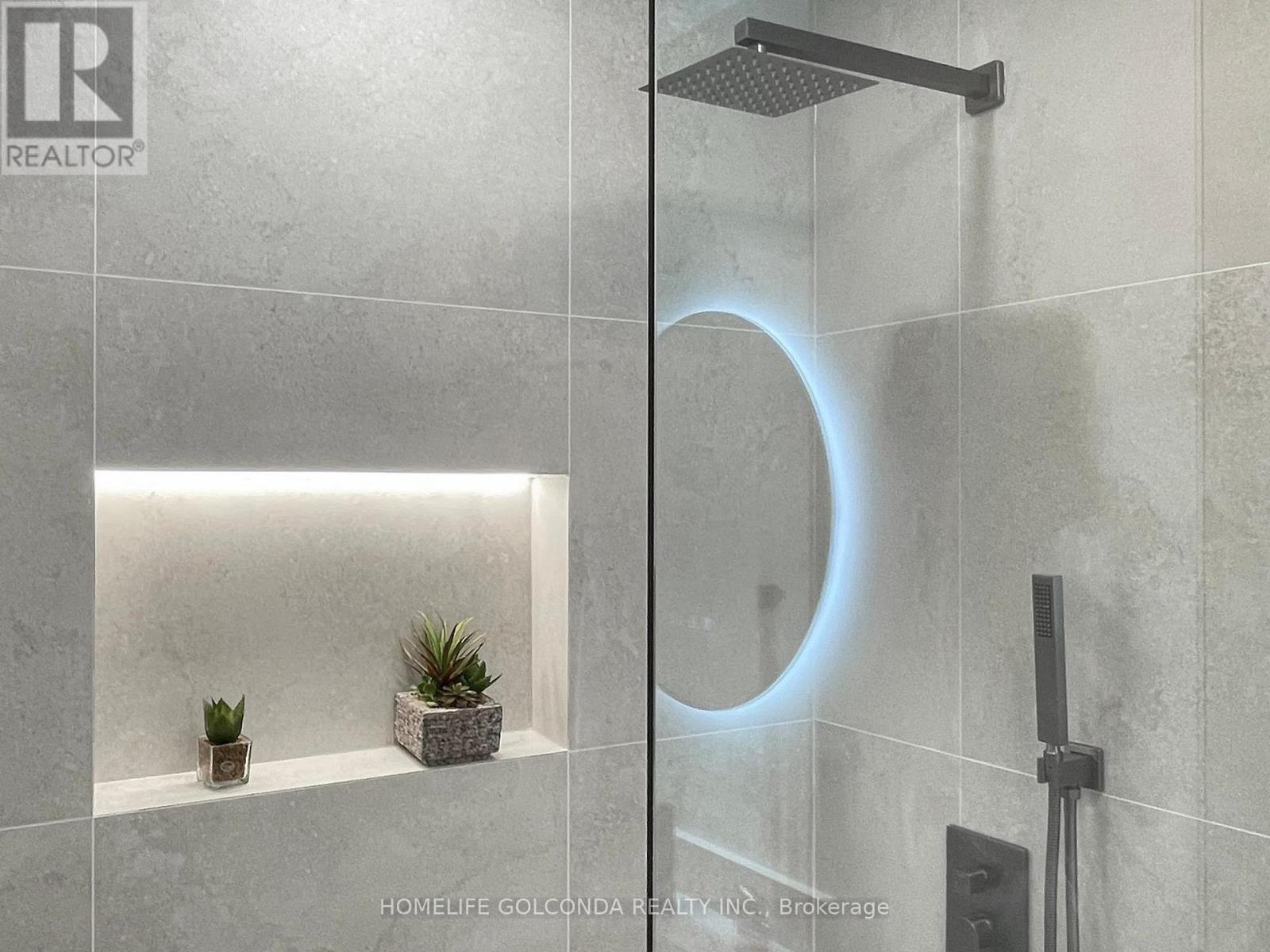 14 Brigadoon Crescent, Toronto, ON - Indoor Photo Showing Bathroom