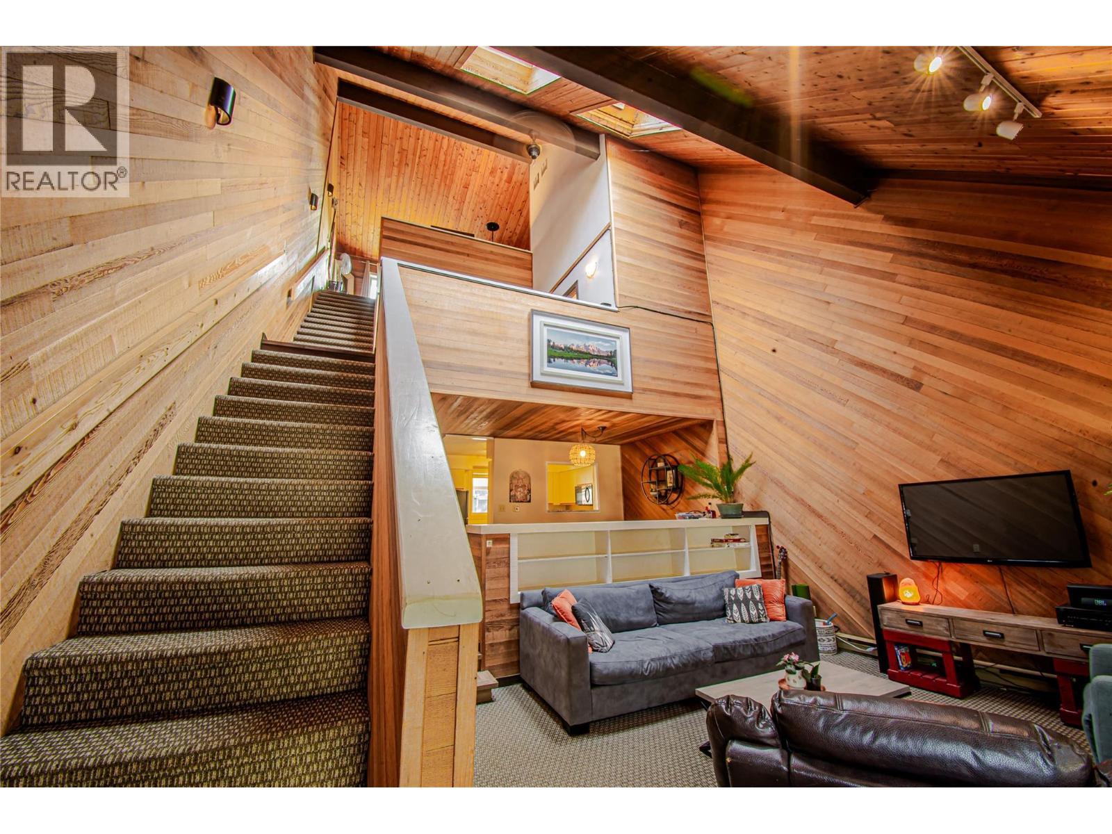 138 Clearview Road, Penticton, BC - Indoor Photo Showing Other Room