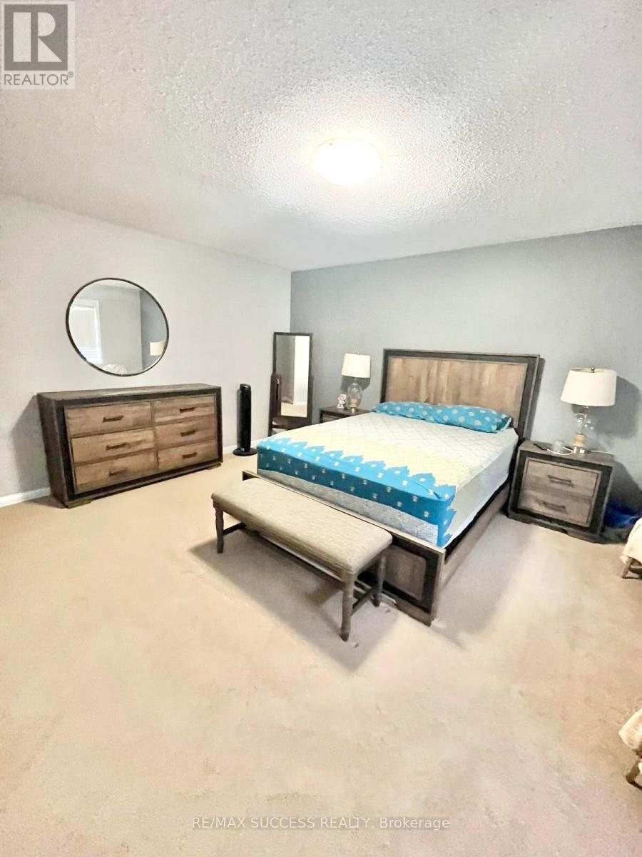 48 Mccandless Court, Milton, ON - Indoor Photo Showing Bedroom