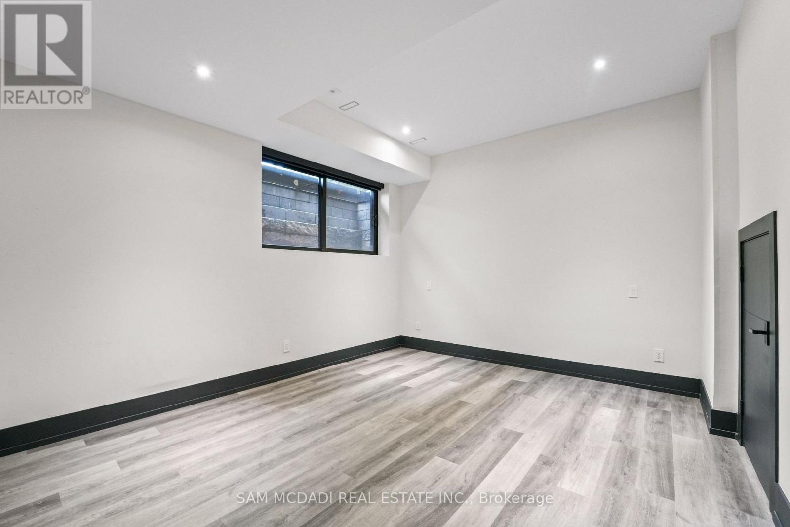 417 Union Street, Oakville, ON - Indoor Photo Showing Other Room