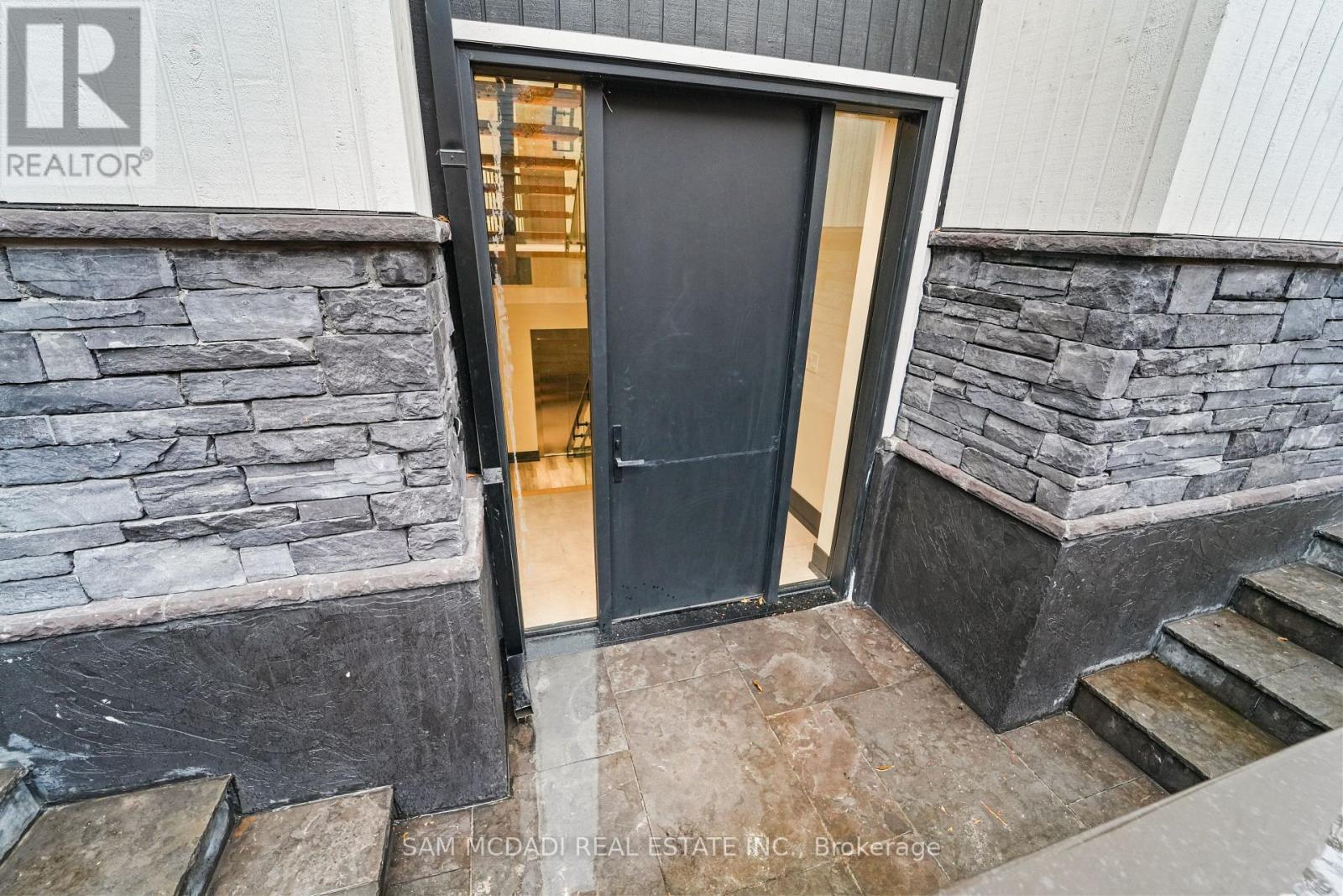 417 Union Street, Oakville, ON - Outdoor