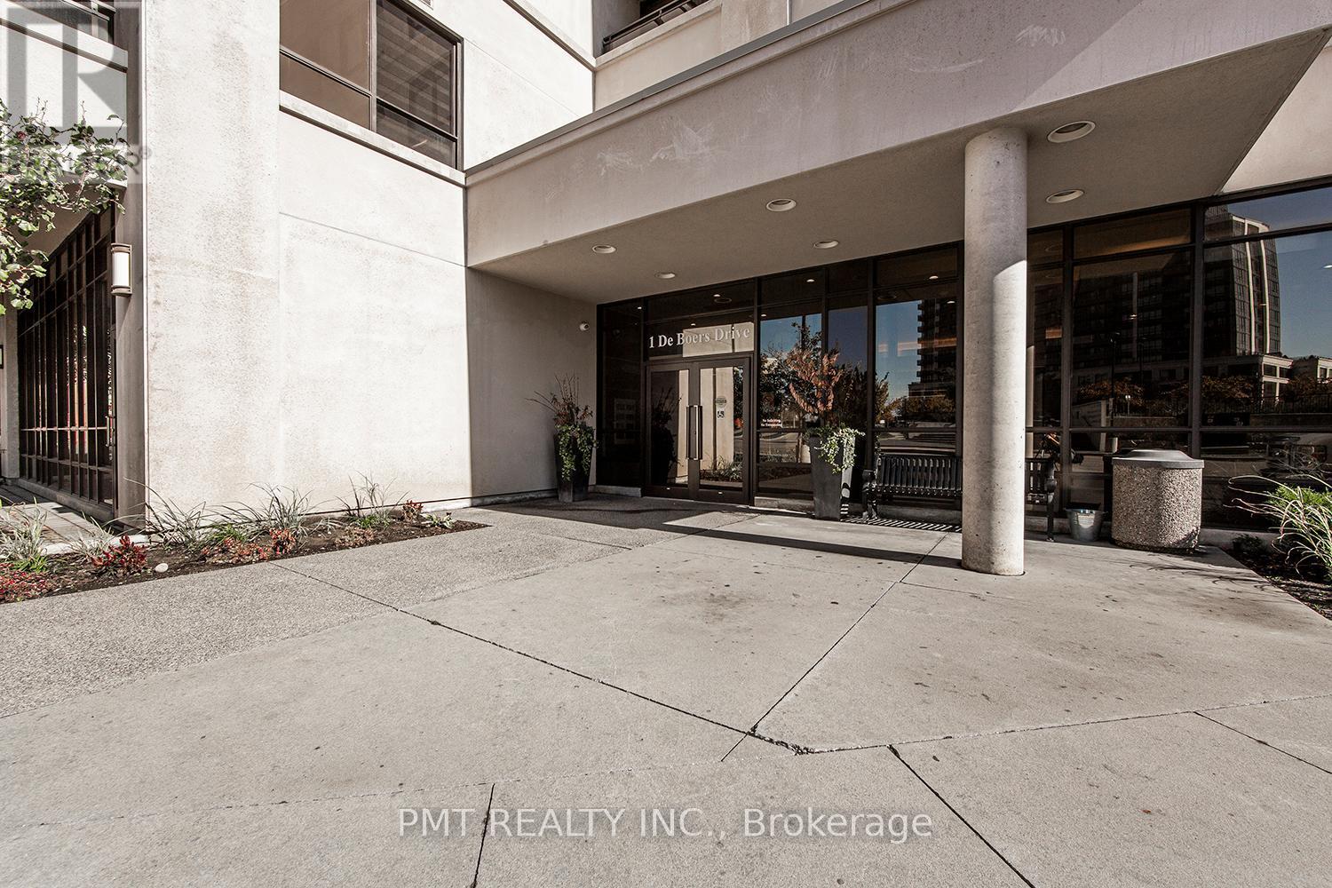 319 - 1 De Boers Drive, Toronto, ON - Outdoor