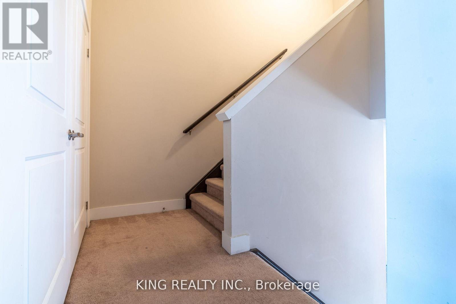 135 - 1960 Dalmagarry Road E, London North, ON - Indoor Photo Showing Other Room