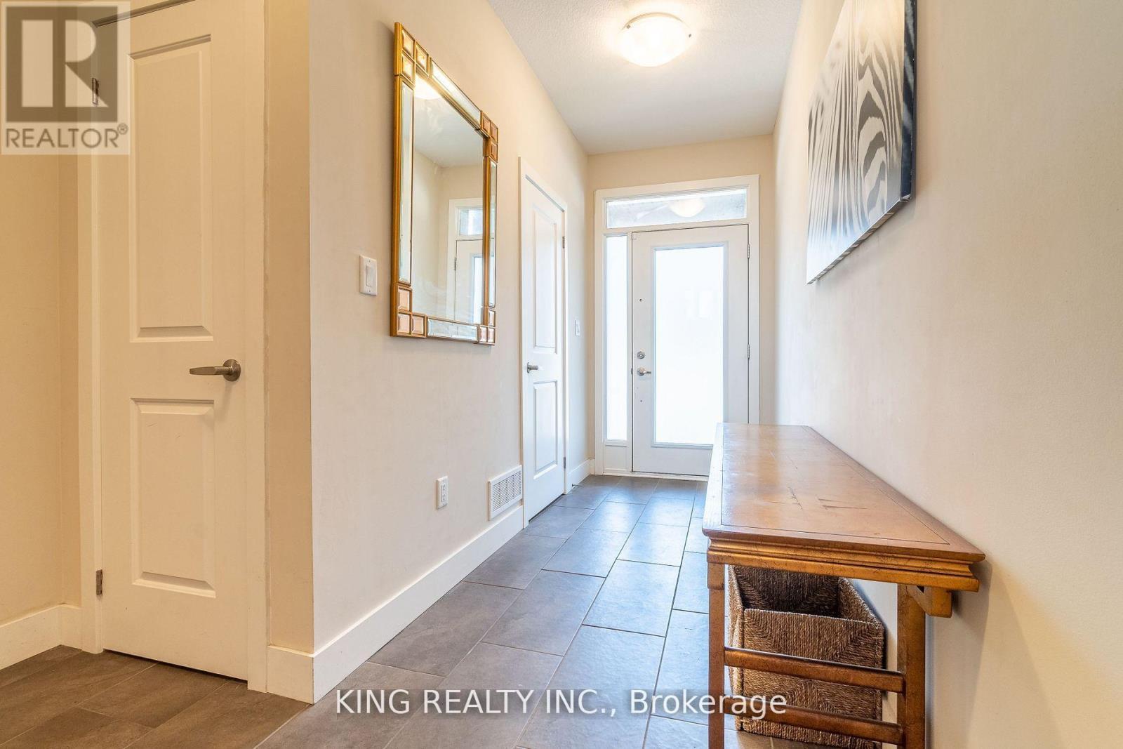 135 - 1960 Dalmagarry Road E, London North, ON - Indoor Photo Showing Other Room