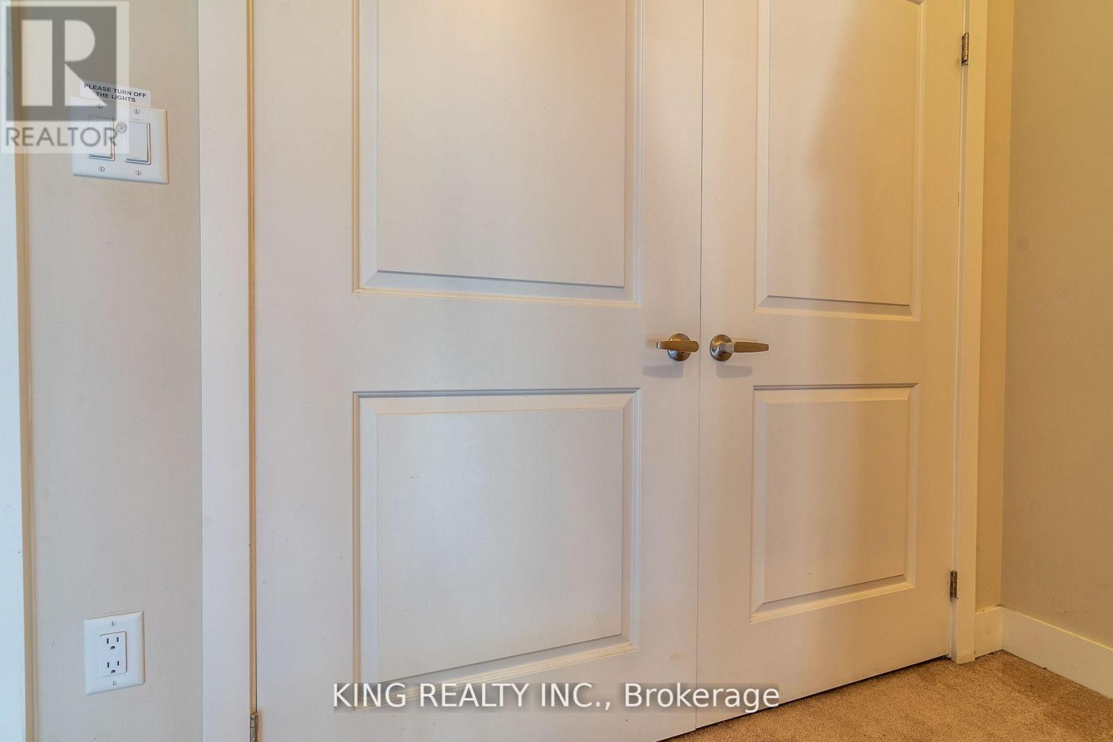 135 - 1960 Dalmagarry Road E, London North, ON - Indoor Photo Showing Other Room