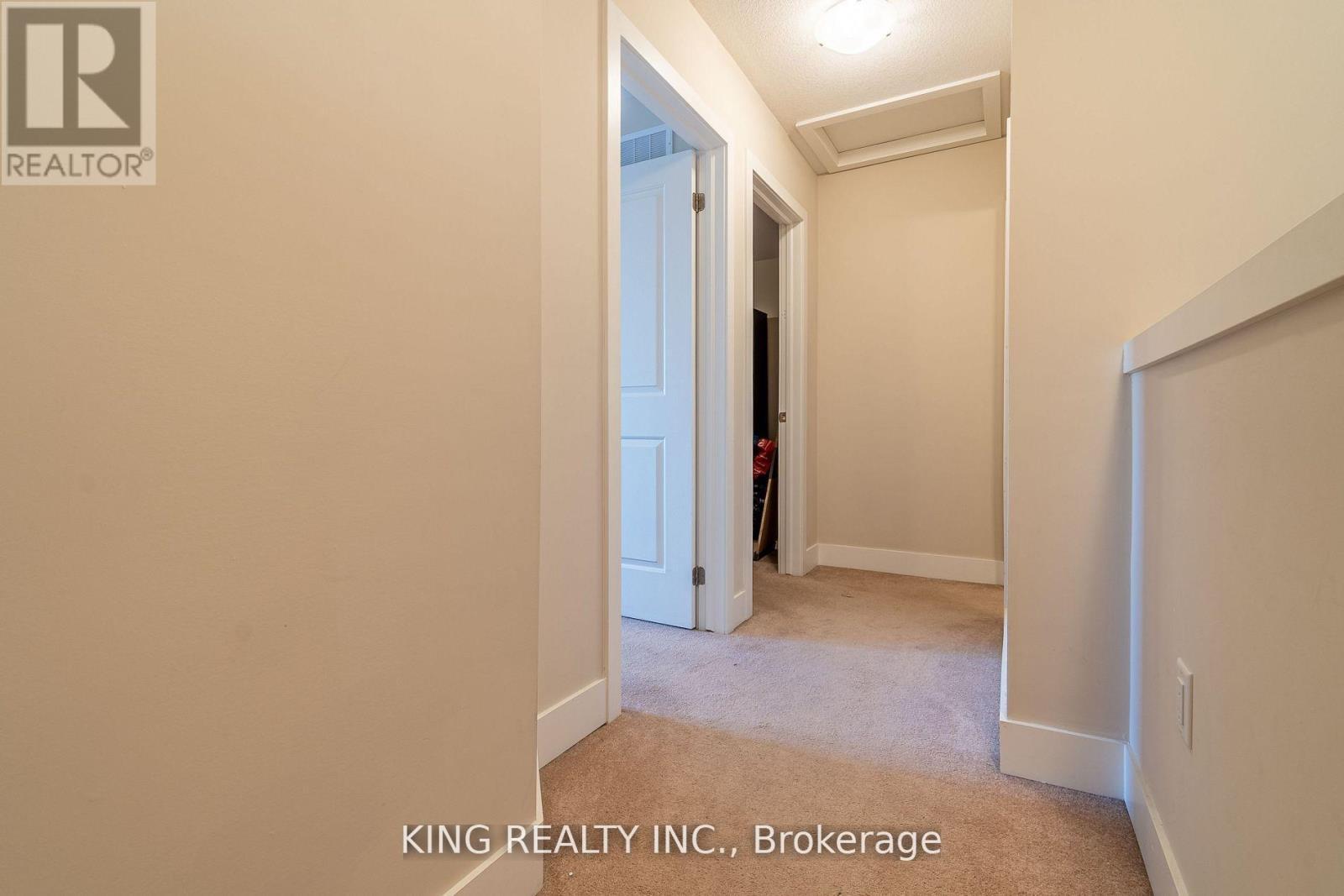 135 - 1960 Dalmagarry Road E, London North, ON - Indoor Photo Showing Other Room