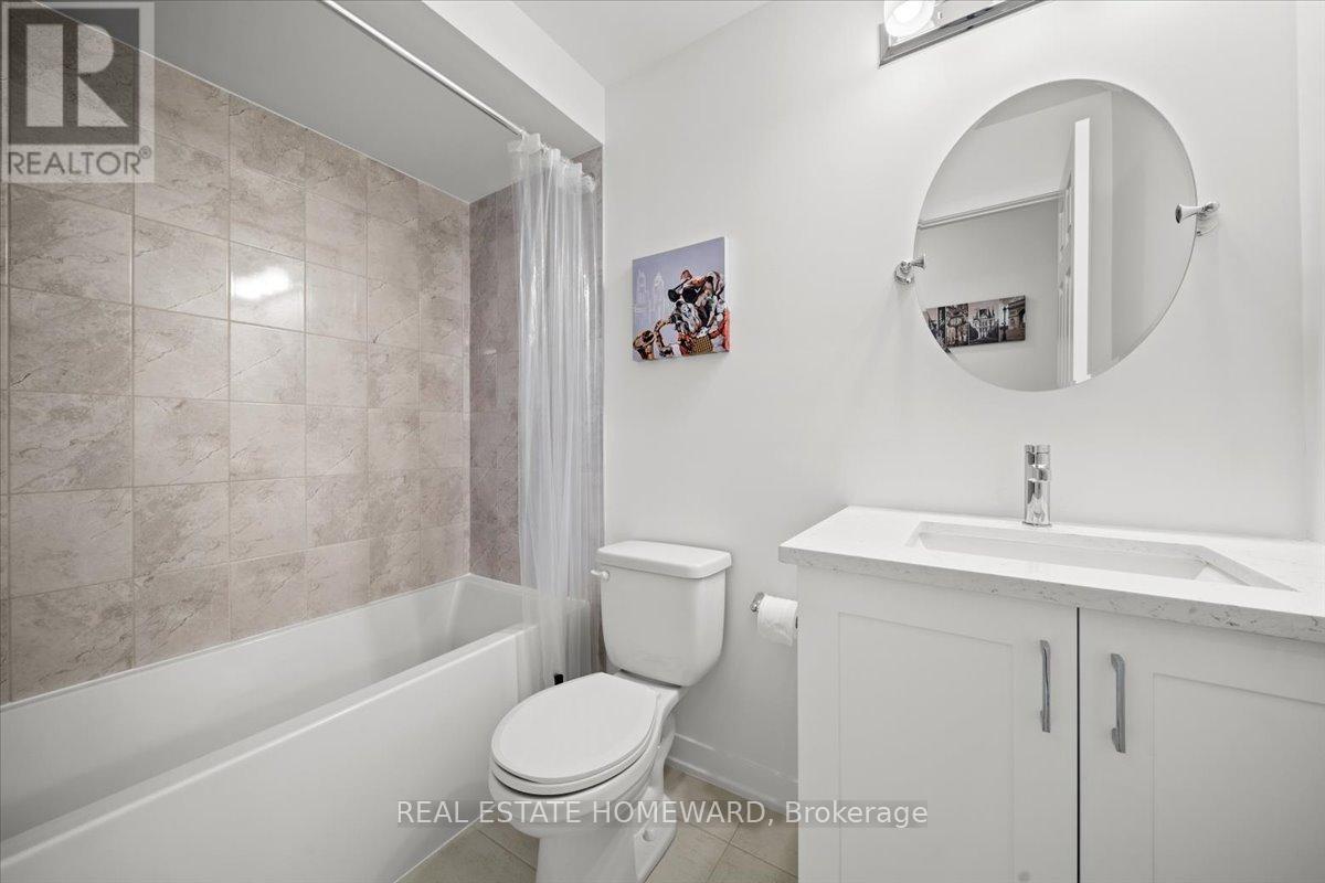 52 Kindred Row, Ottawa, ON - Indoor Photo Showing Bathroom