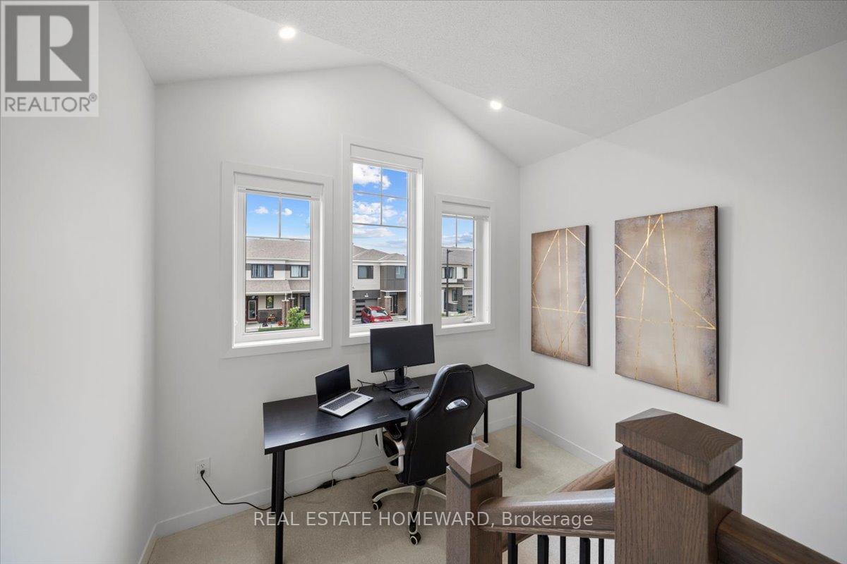 52 Kindred Row, Ottawa, ON - Indoor