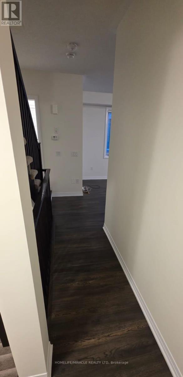 914 - 585 Colborne Street, Brantford, ON - Indoor Photo Showing Other Room