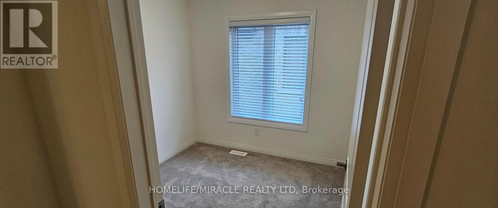 914 - 585 Colborne Street, Brantford, ON - Indoor Photo Showing Other Room