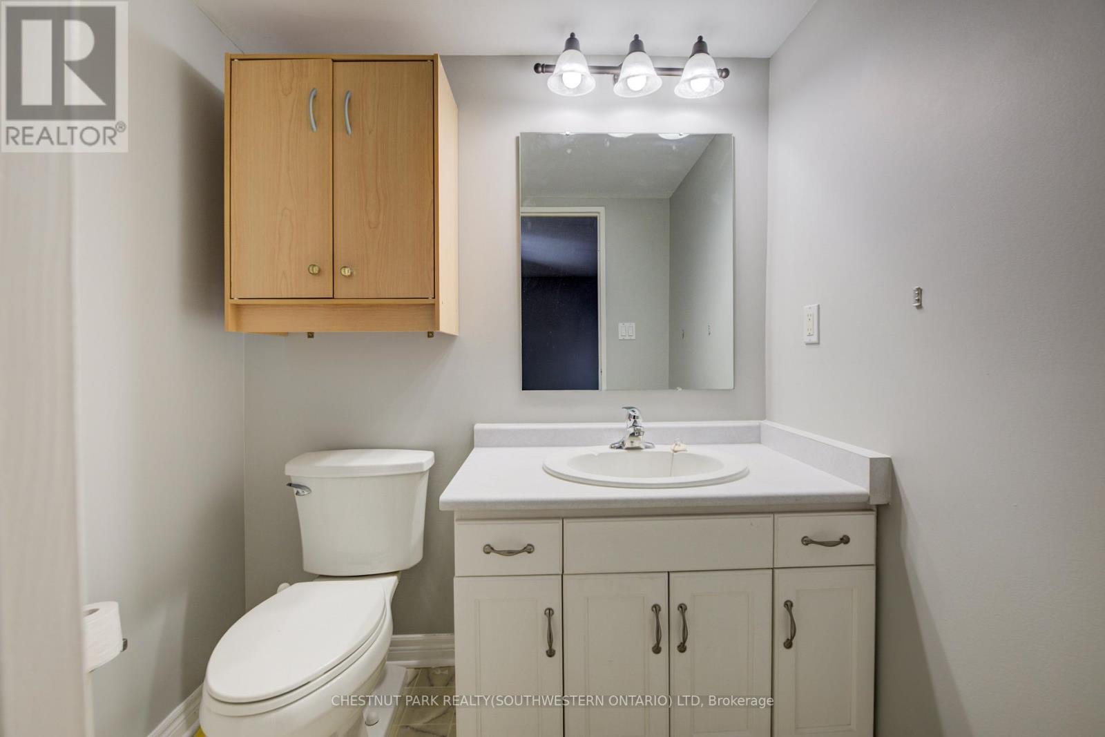 507 - 260 Sheldon Avenue N, Kitchener, ON - Indoor Photo Showing Bathroom