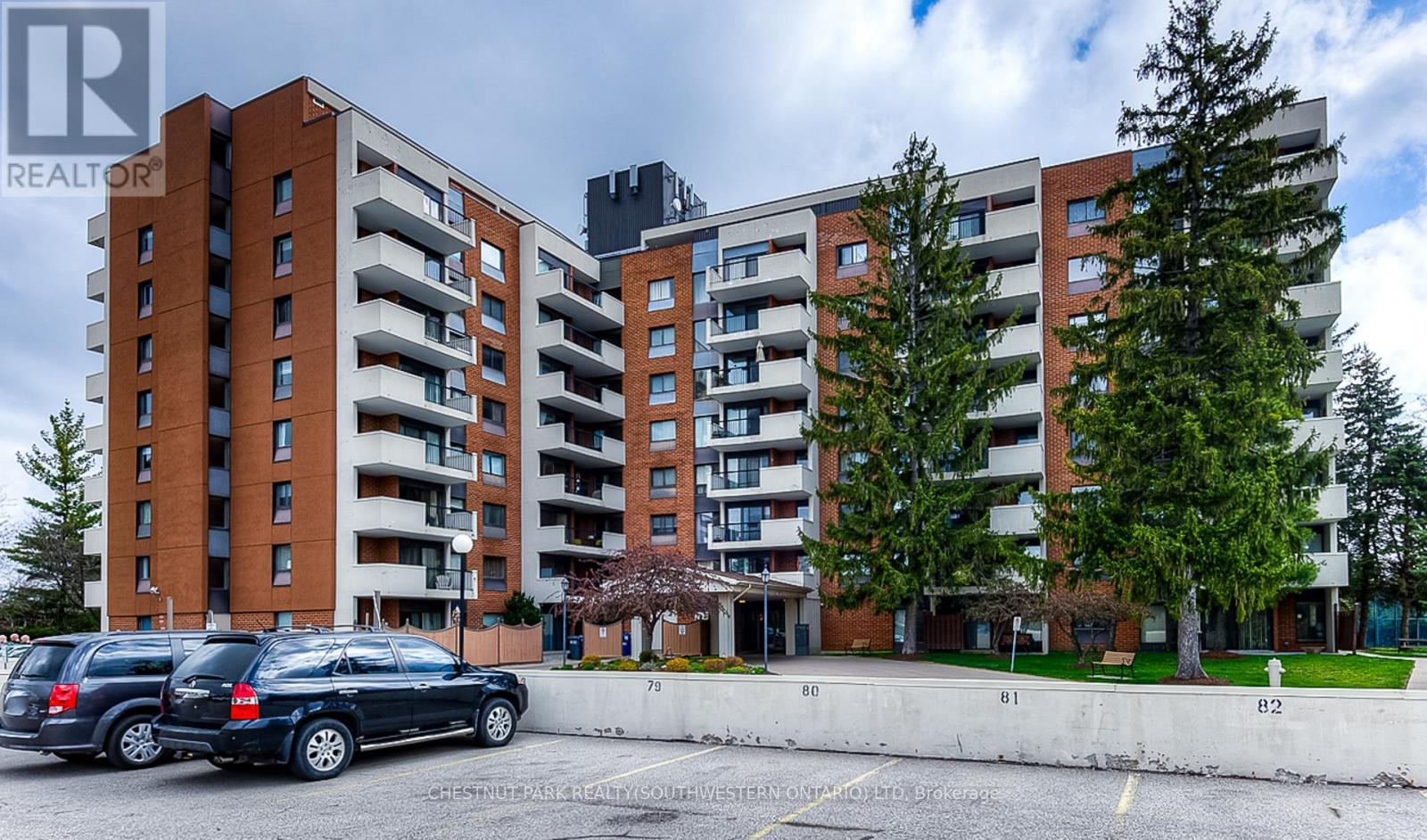 507 - 260 Sheldon Avenue N, Kitchener, ON - Outdoor With Balcony With Facade