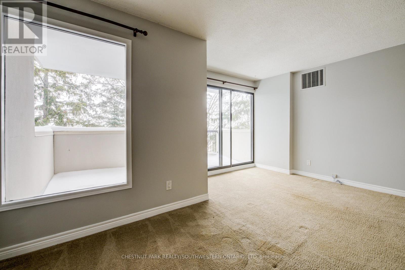 507 - 260 Sheldon Avenue N, Kitchener, ON - Indoor Photo Showing Other Room