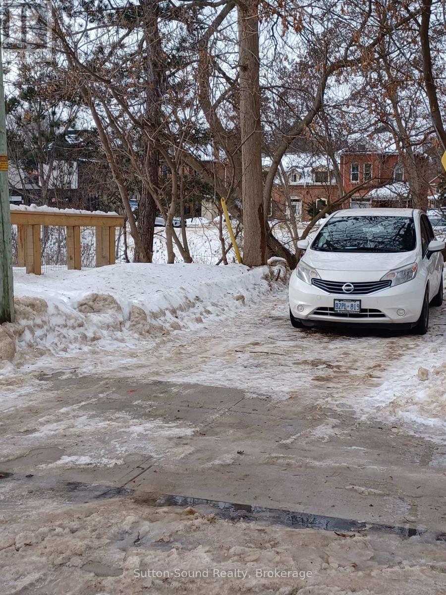 23.48 x 60 - X 1St Avenue E, Owen Sound, ON