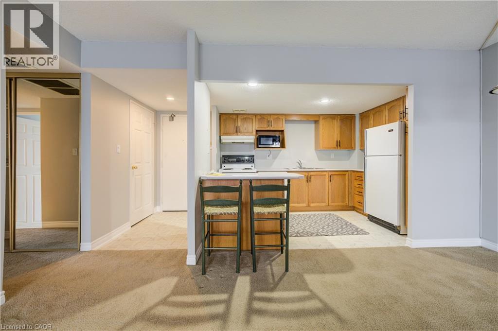 260 Sheldon Avenue N Unit# 507, Kitchener, ON - Indoor Photo Showing Kitchen