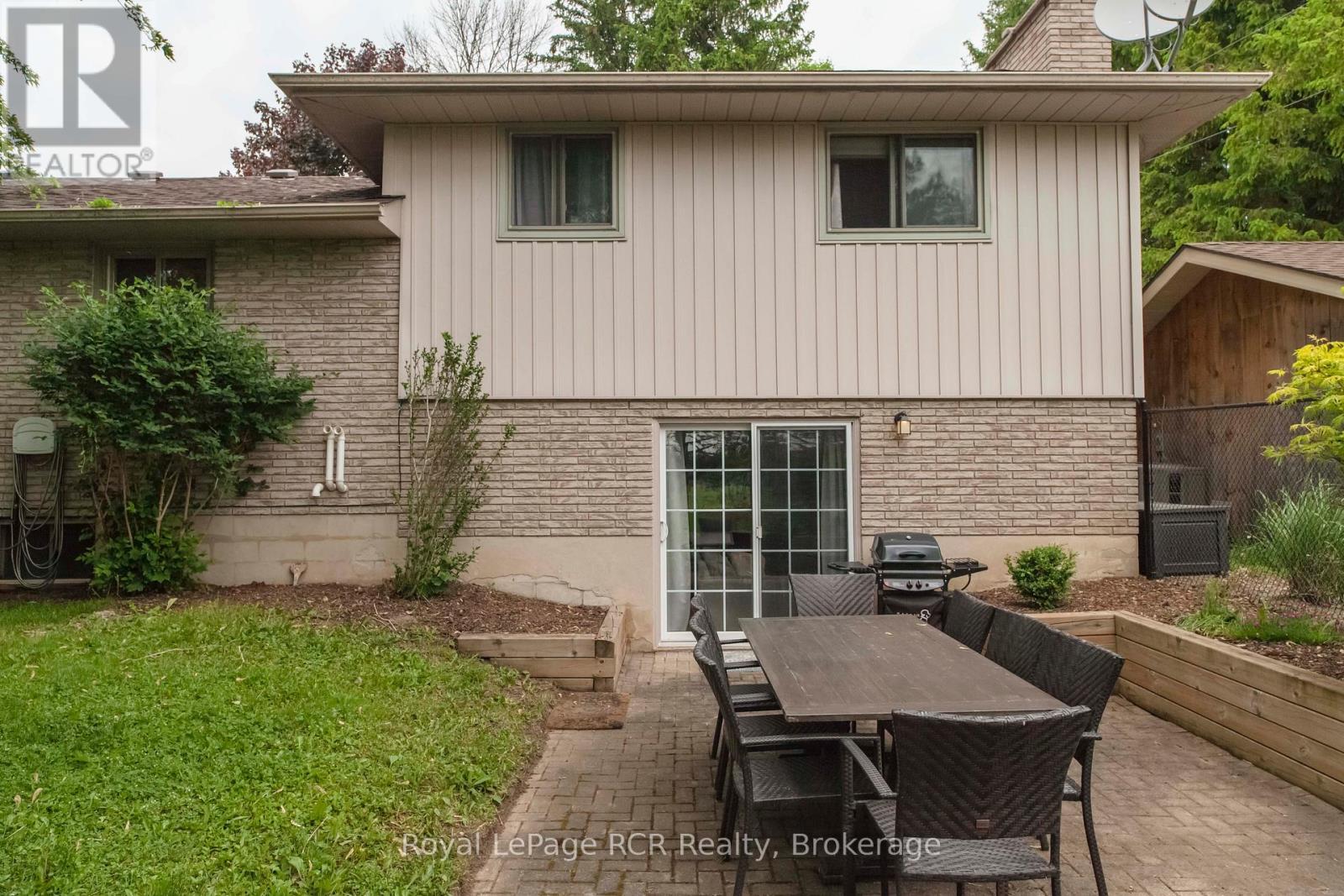 202122 21 Highway, Georgian Bluffs, ON