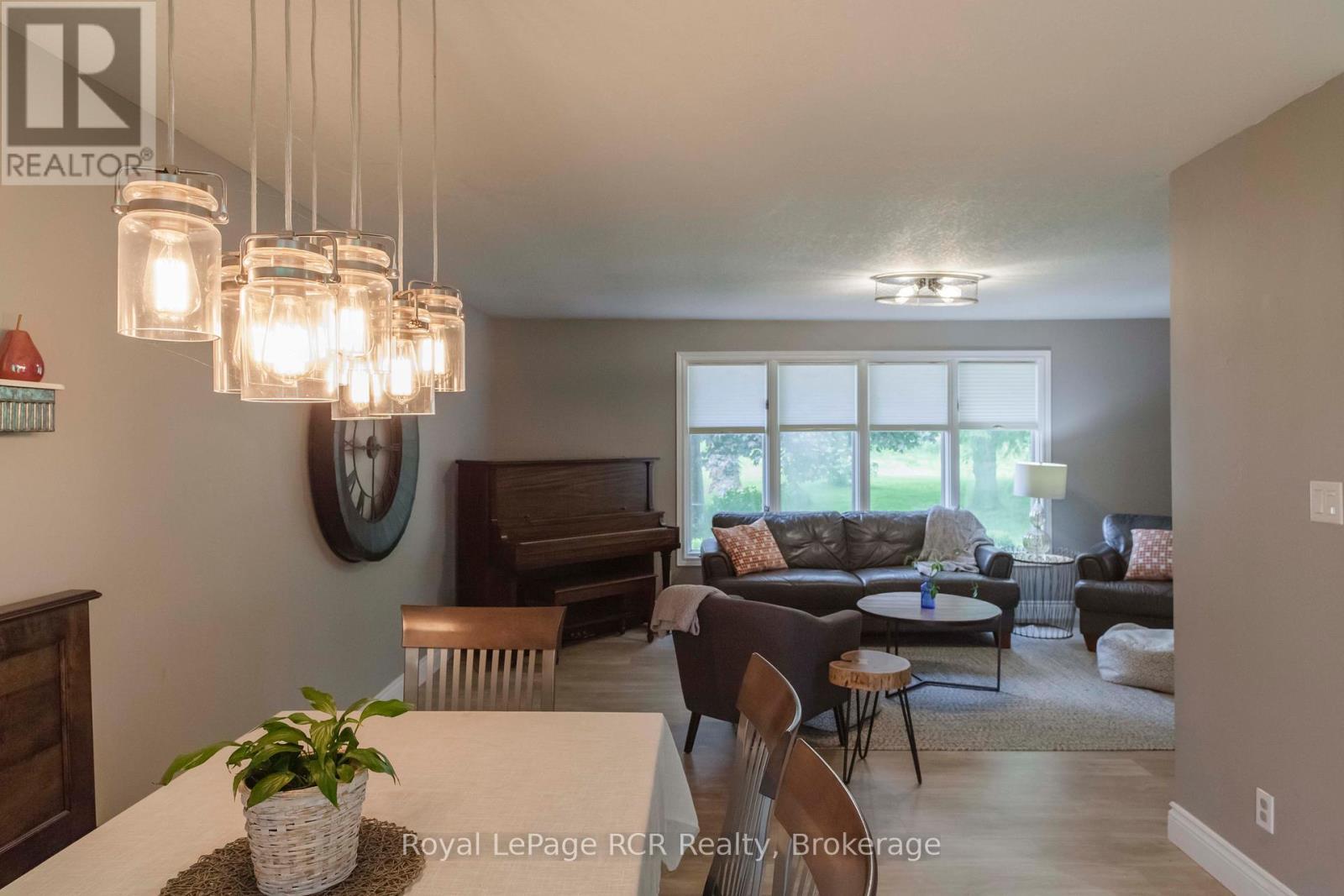 202122 21 Highway, Georgian Bluffs, ON