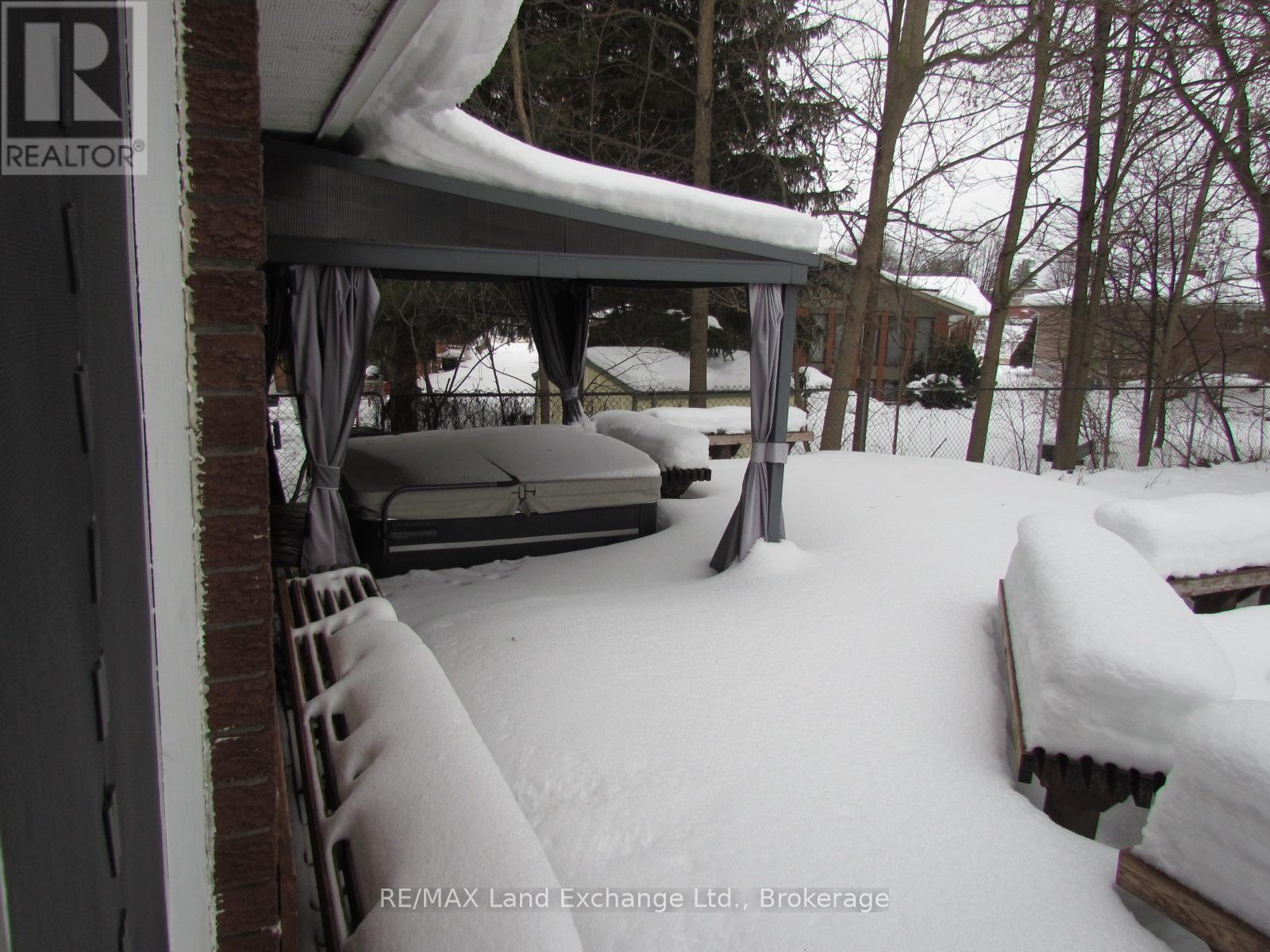 251 4Th Avenue, Hanover, ON - Outdoor