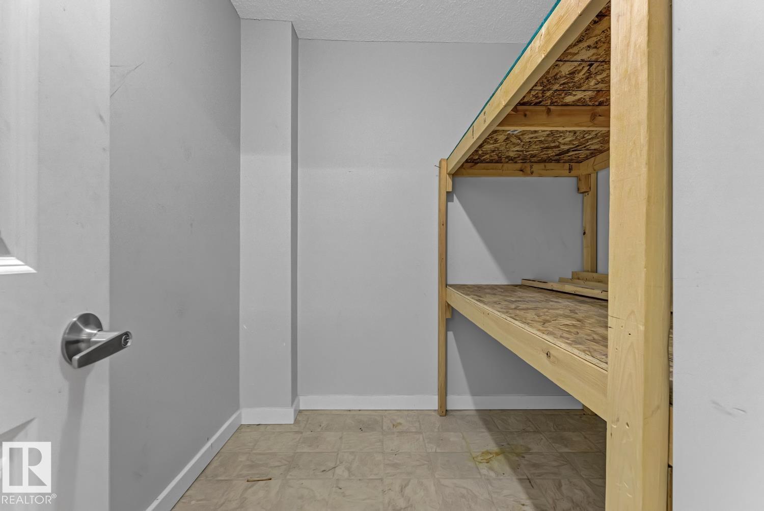 #108 14808 26 St Nw, Edmonton, AB - Indoor Photo Showing Other Room