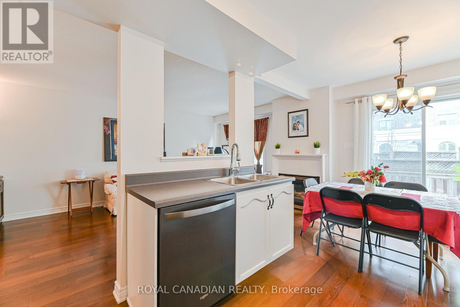 53 - 311 Highway 8, Hamilton, ON - Indoor Photo Showing Kitchen With Double Sink