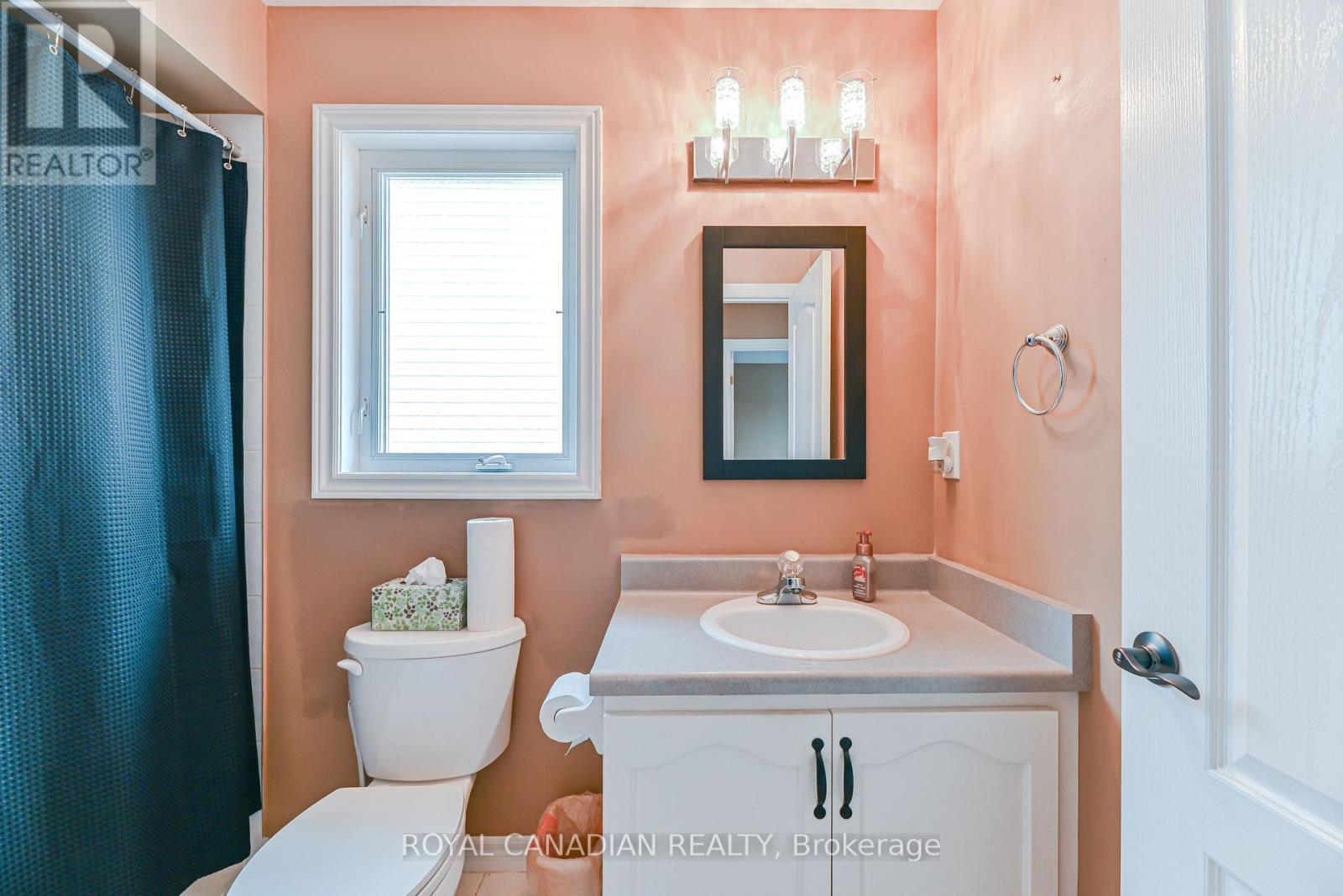 53 - 311 Highway 8, Hamilton, ON - Indoor Photo Showing Bathroom