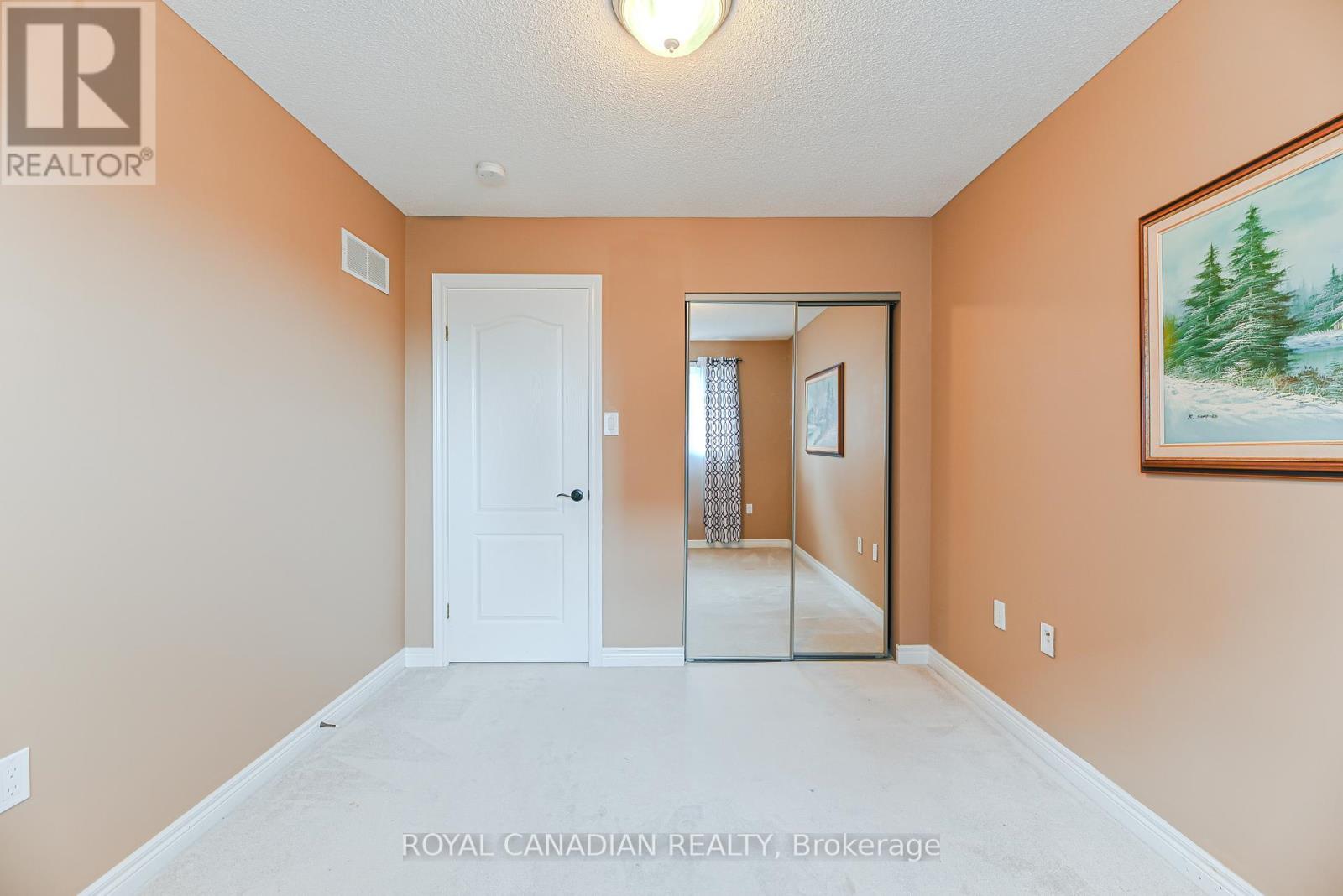 53 - 311 Highway 8, Hamilton, ON - Indoor Photo Showing Other Room