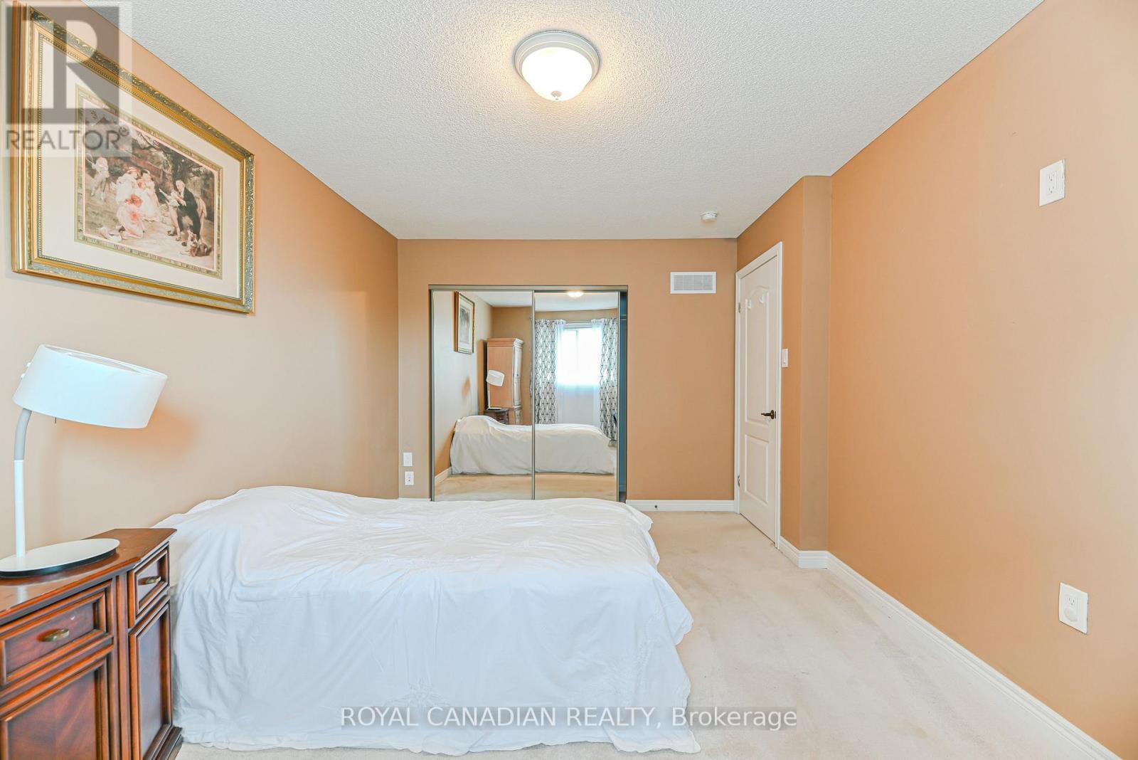 53 - 311 Highway 8, Hamilton, ON - Indoor Photo Showing Bedroom