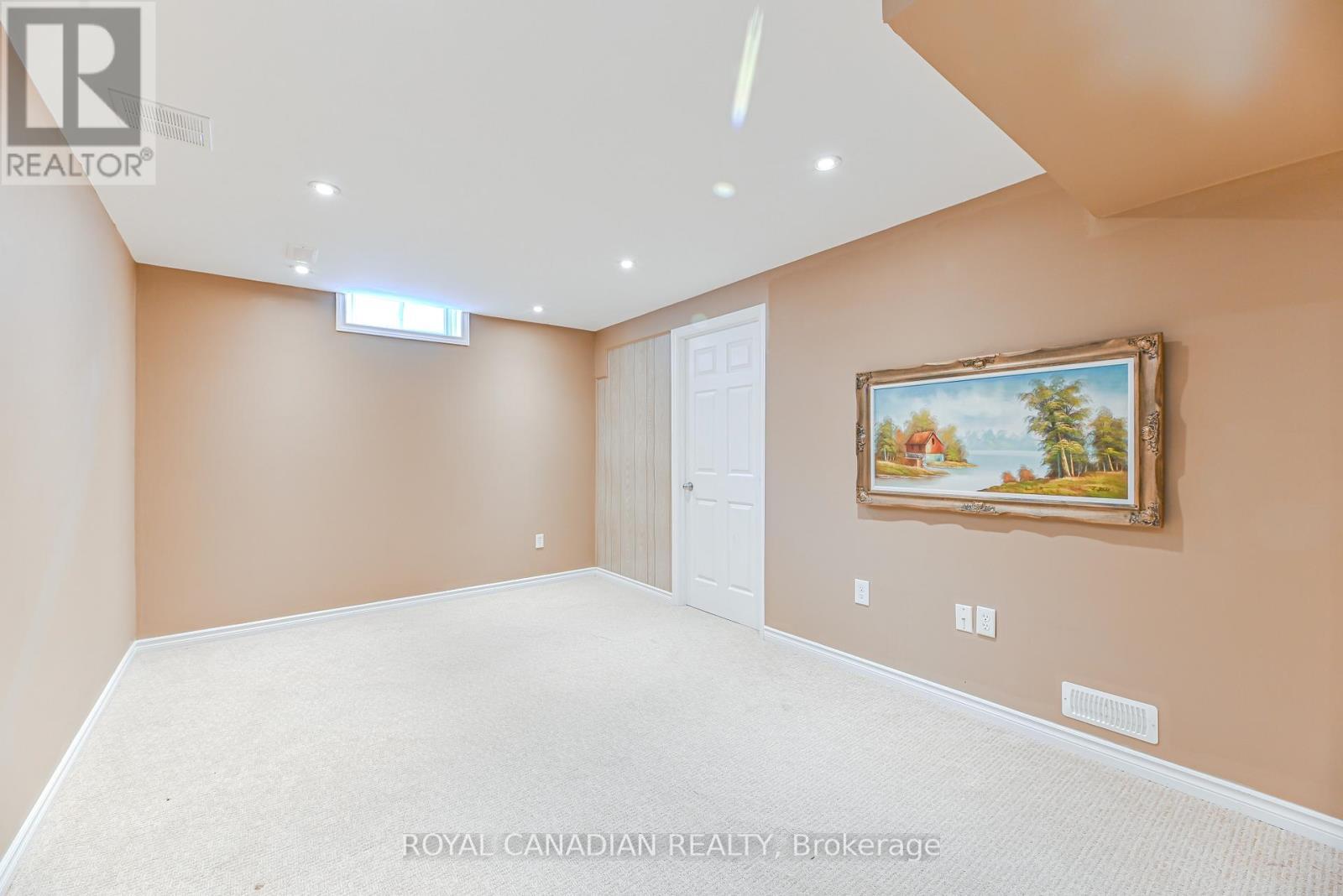 53 - 311 Highway 8, Hamilton, ON - Indoor