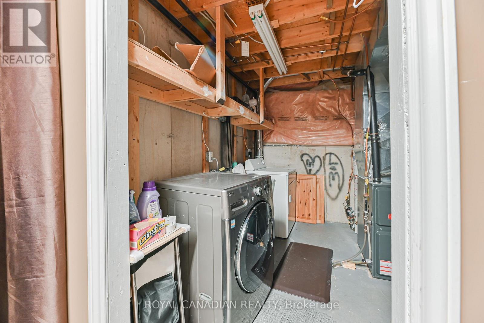 53 - 311 Highway 8, Hamilton, ON - Indoor Photo Showing Laundry Room