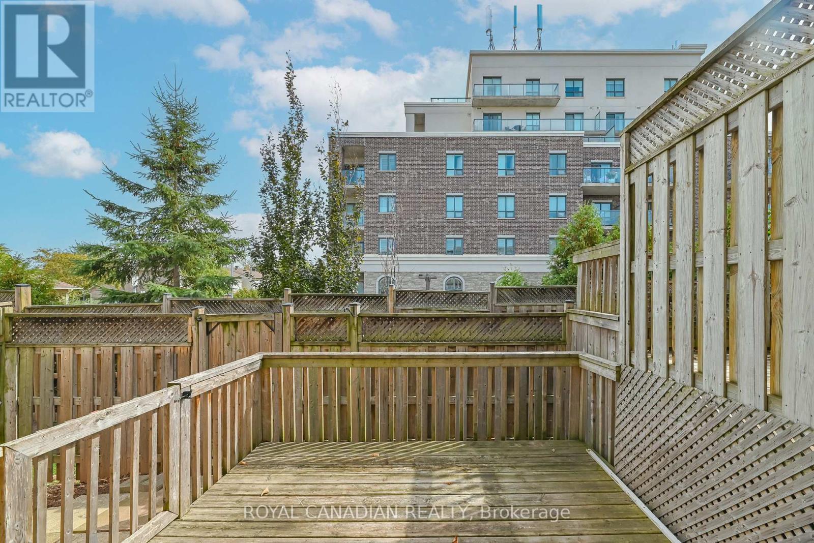 53 - 311 Highway 8, Hamilton, ON - Outdoor