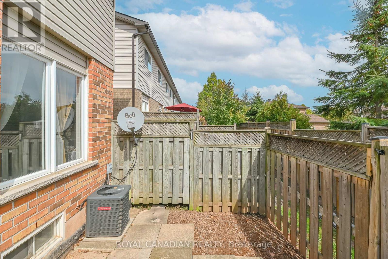 53 - 311 Highway 8, Hamilton, ON - Outdoor