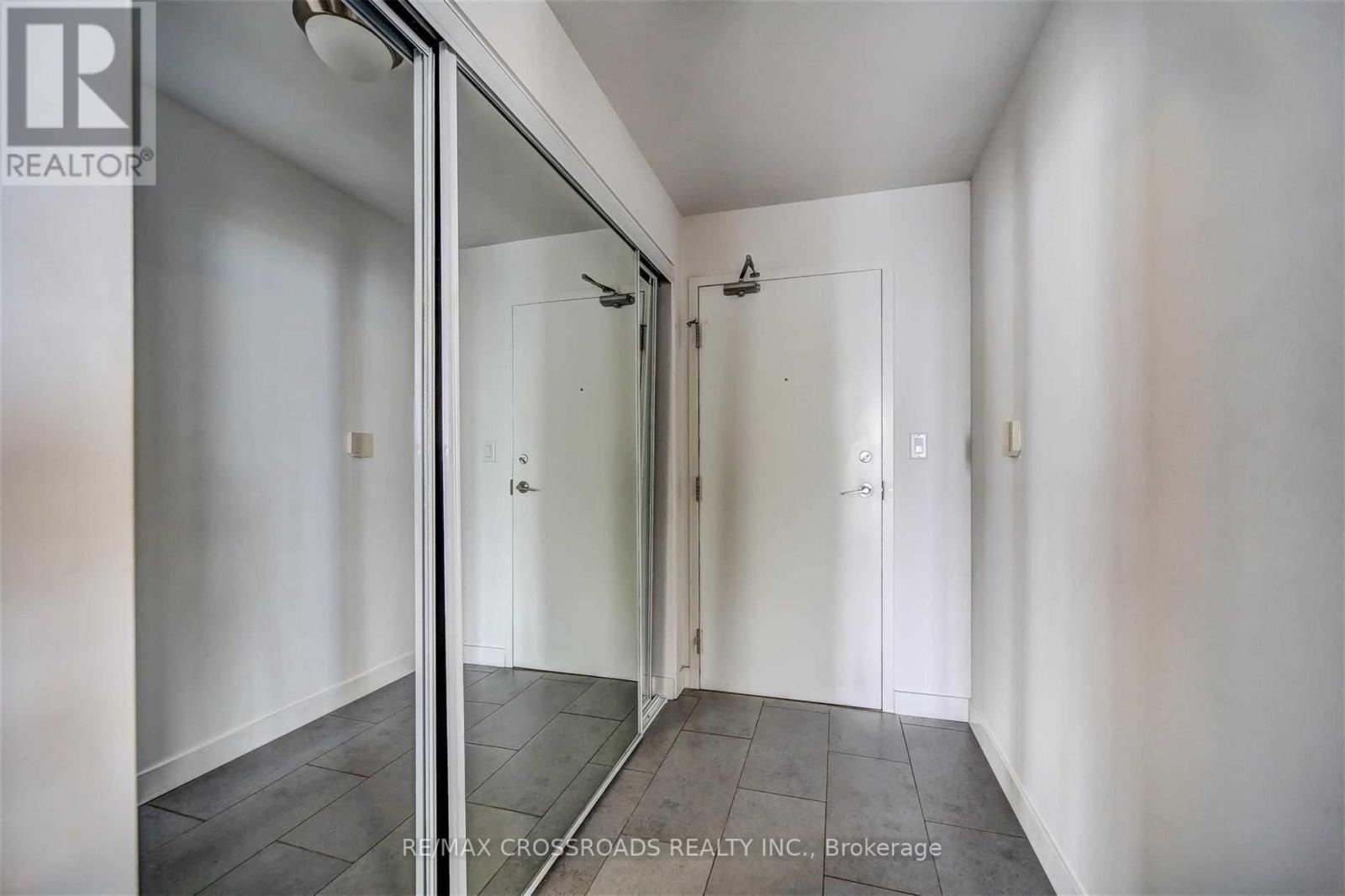 4712 - 15 Fort York Boulevard, Toronto, ON - Indoor Photo Showing Other Room