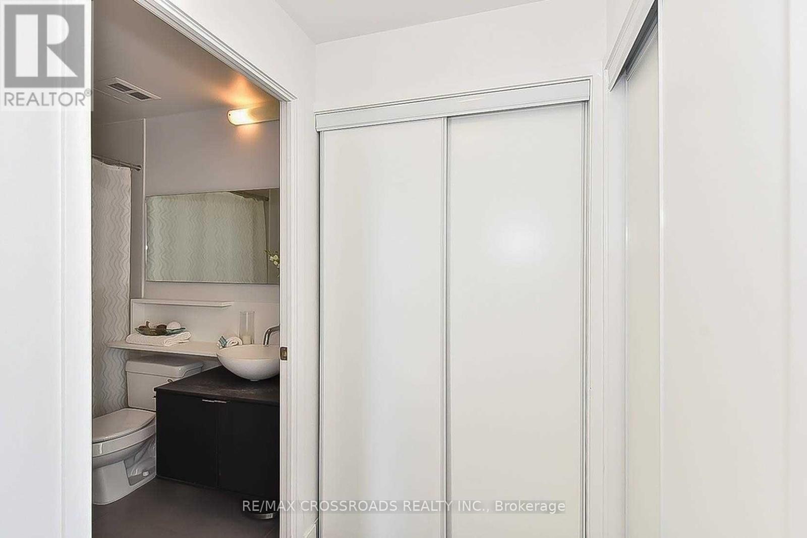 4712 - 15 Fort York Boulevard, Toronto, ON - Indoor Photo Showing Bathroom