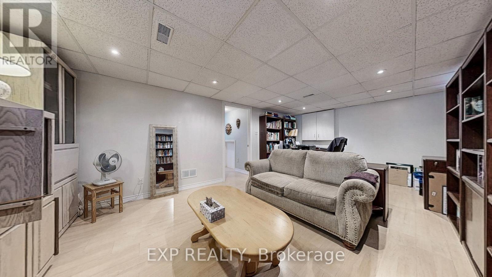 6 Abbottswood Road, Toronto, ON - Indoor