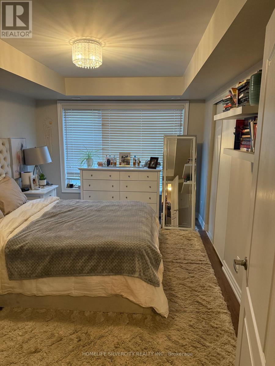 110 - 2 Dunsheath Way, Markham, ON - Indoor Photo Showing Bedroom