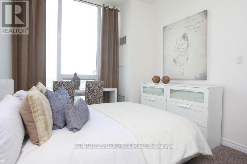 Ph 3605 - 3525 Kariya Drive, Mississauga, ON - Indoor Photo Showing Bedroom