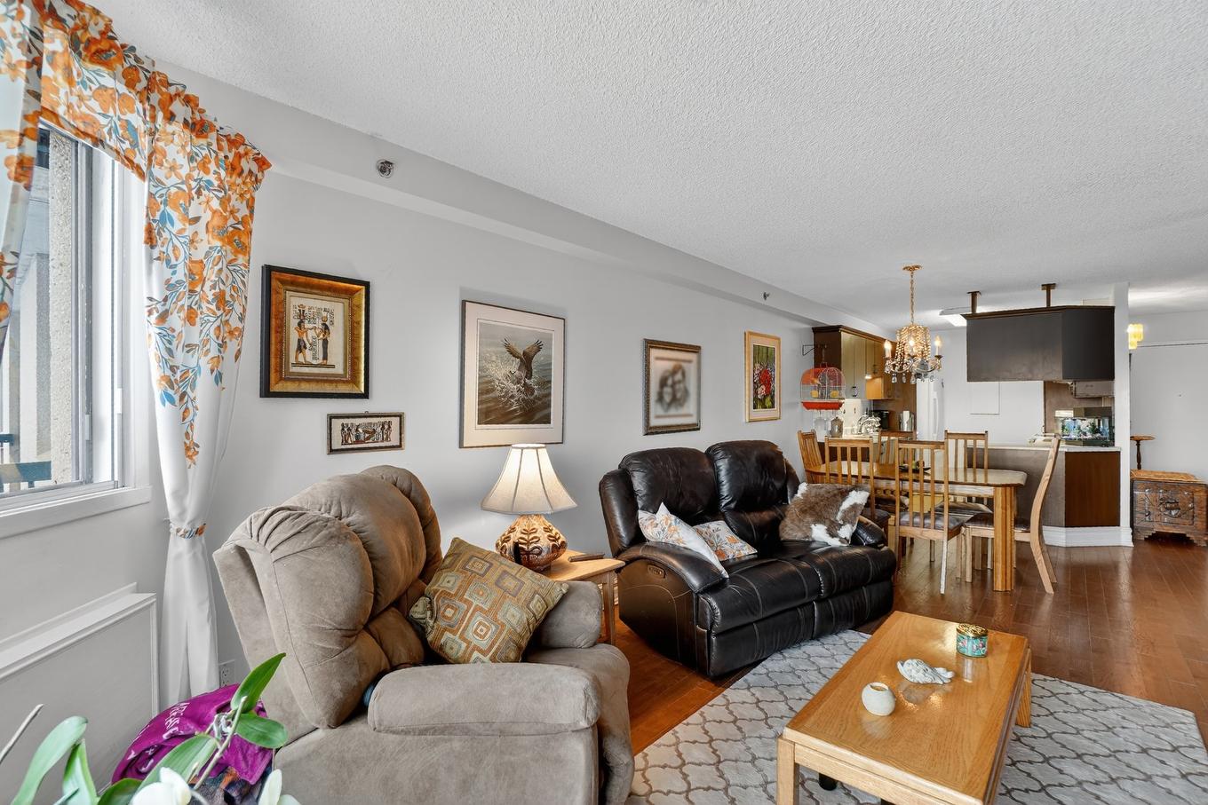 Living room - 702-160 Ch. De La Rive-Boisée, Montréal (Pierrefonds-Roxboro), QC - Indoor Photo Showing Living Room