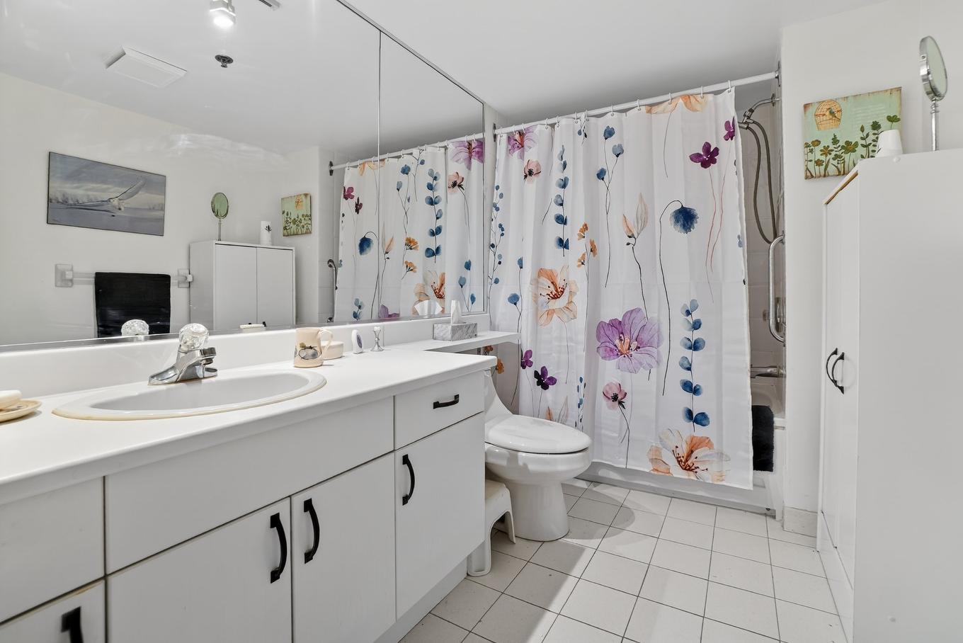 Bathroom - 702-160 Ch. De La Rive-Boisée, Montréal (Pierrefonds-Roxboro), QC - Indoor Photo Showing Bathroom