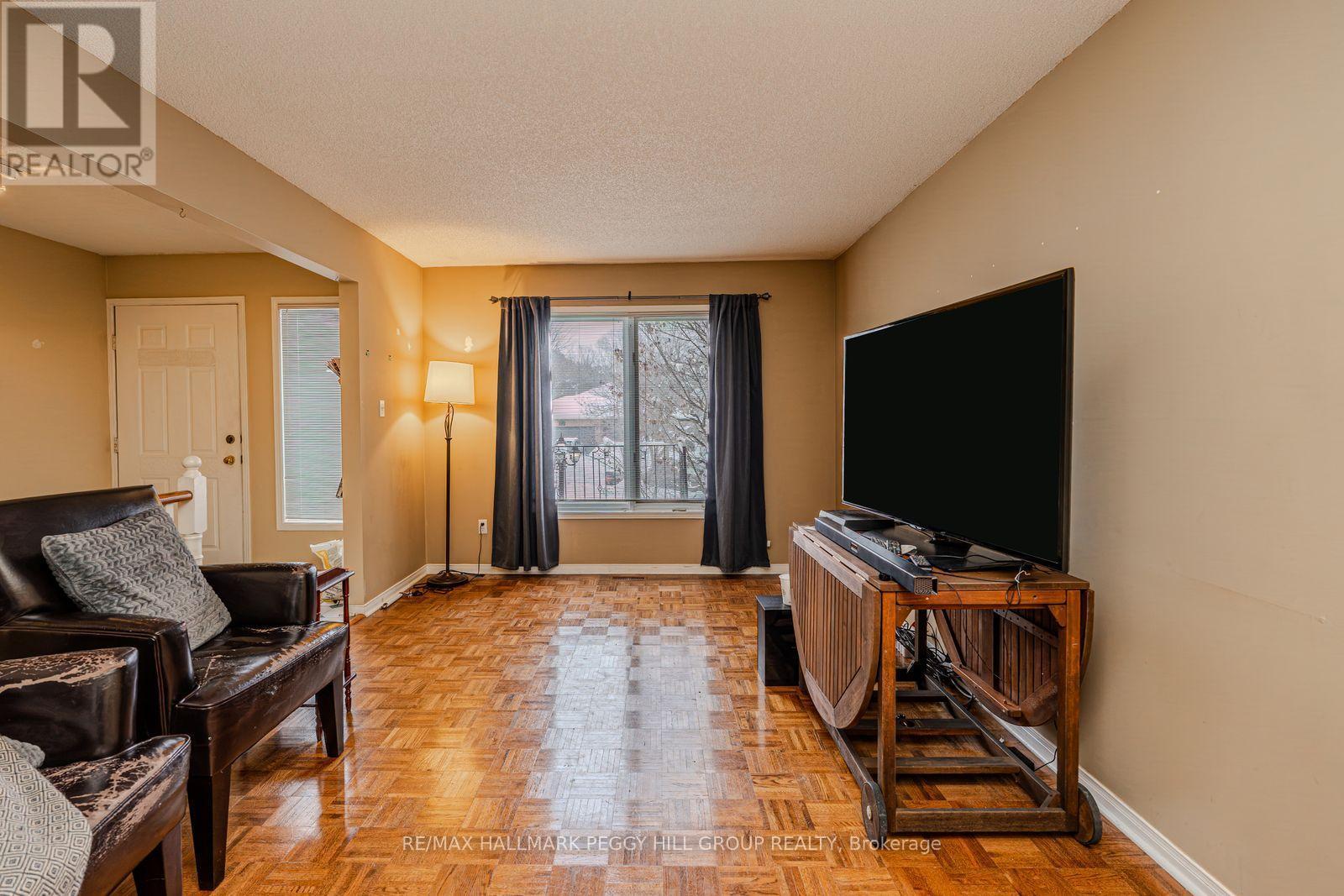 1974 Craig Road, Innisfil, ON - Indoor Photo Showing Other Room