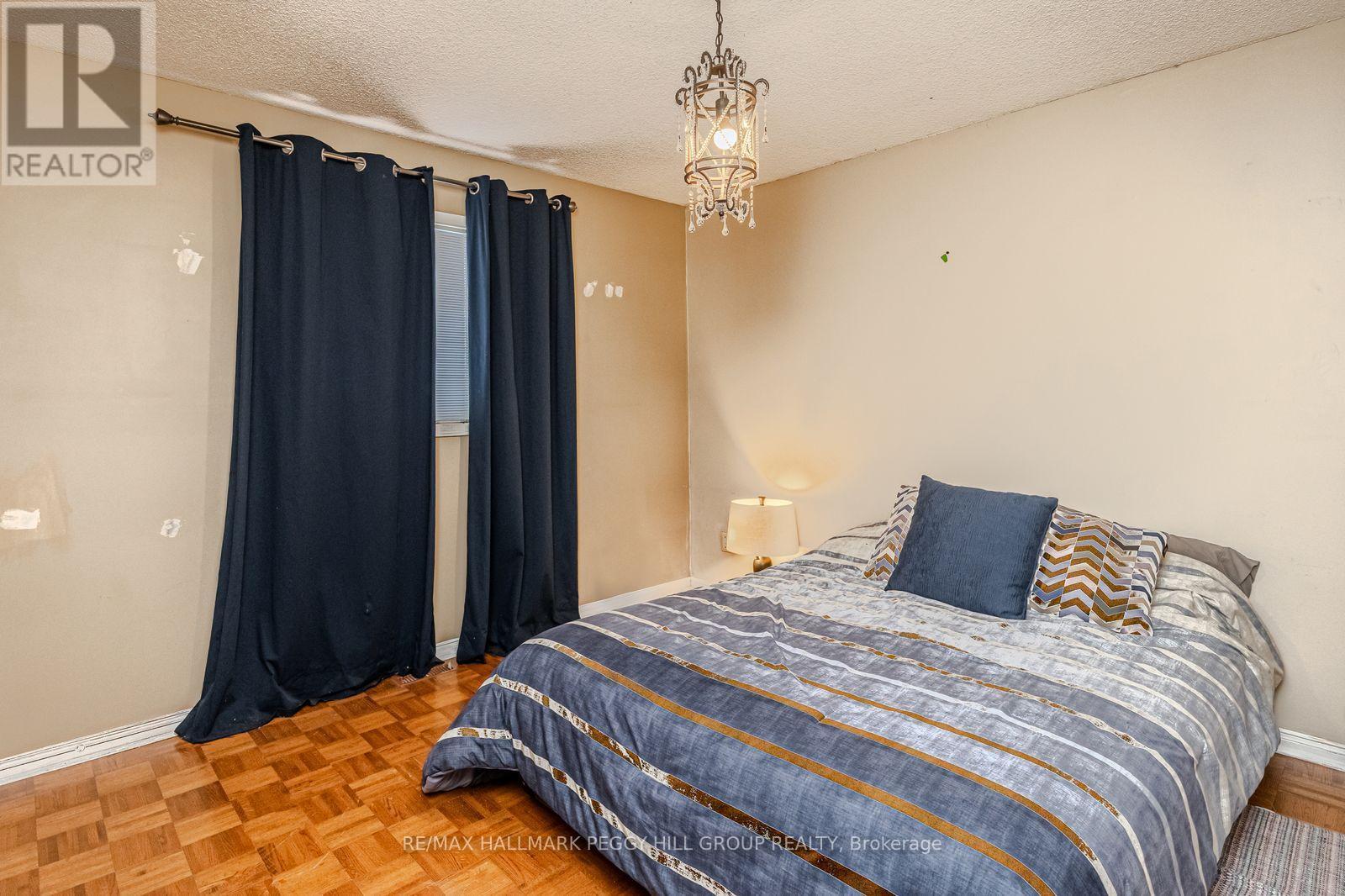 1974 Craig Road, Innisfil, ON - Indoor Photo Showing Bedroom