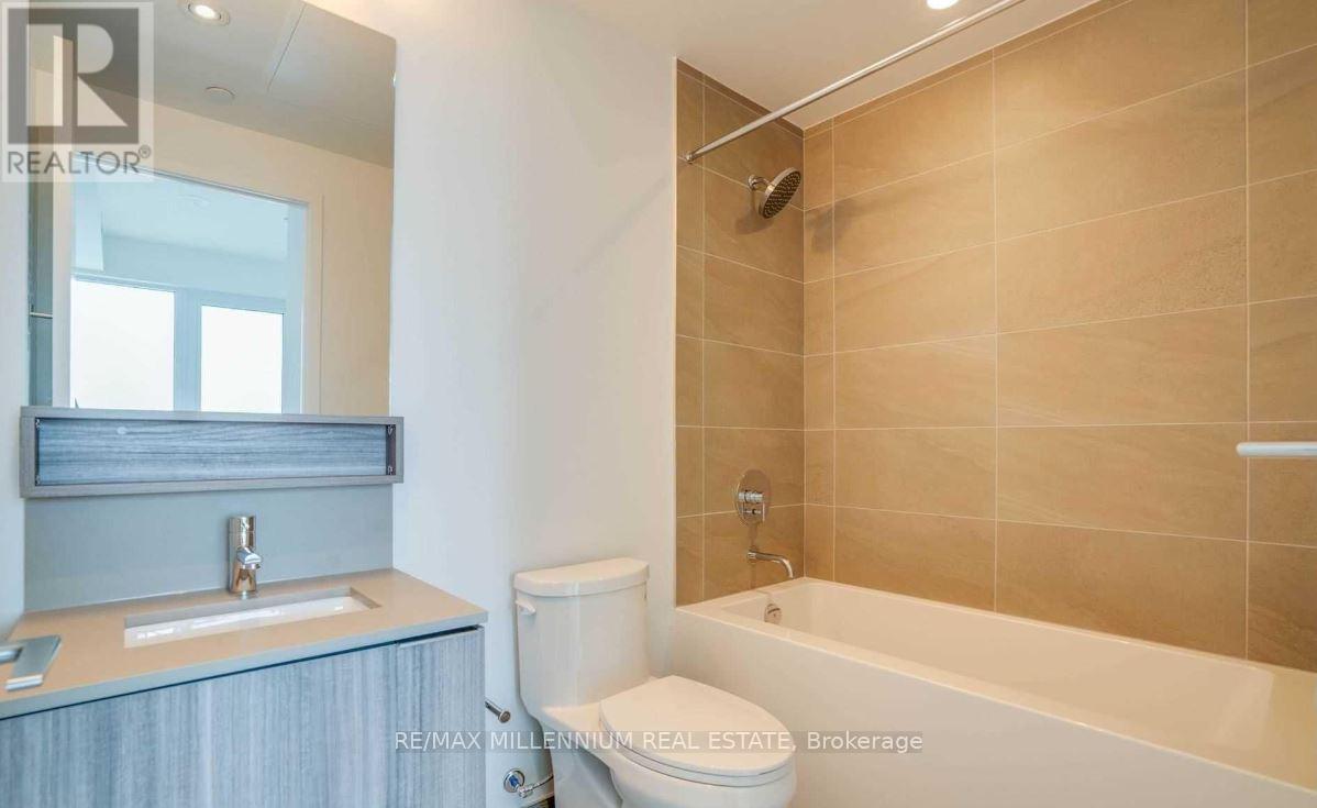 2006 - 898 Portage Parkway, Vaughan, ON - Indoor Photo Showing Bathroom